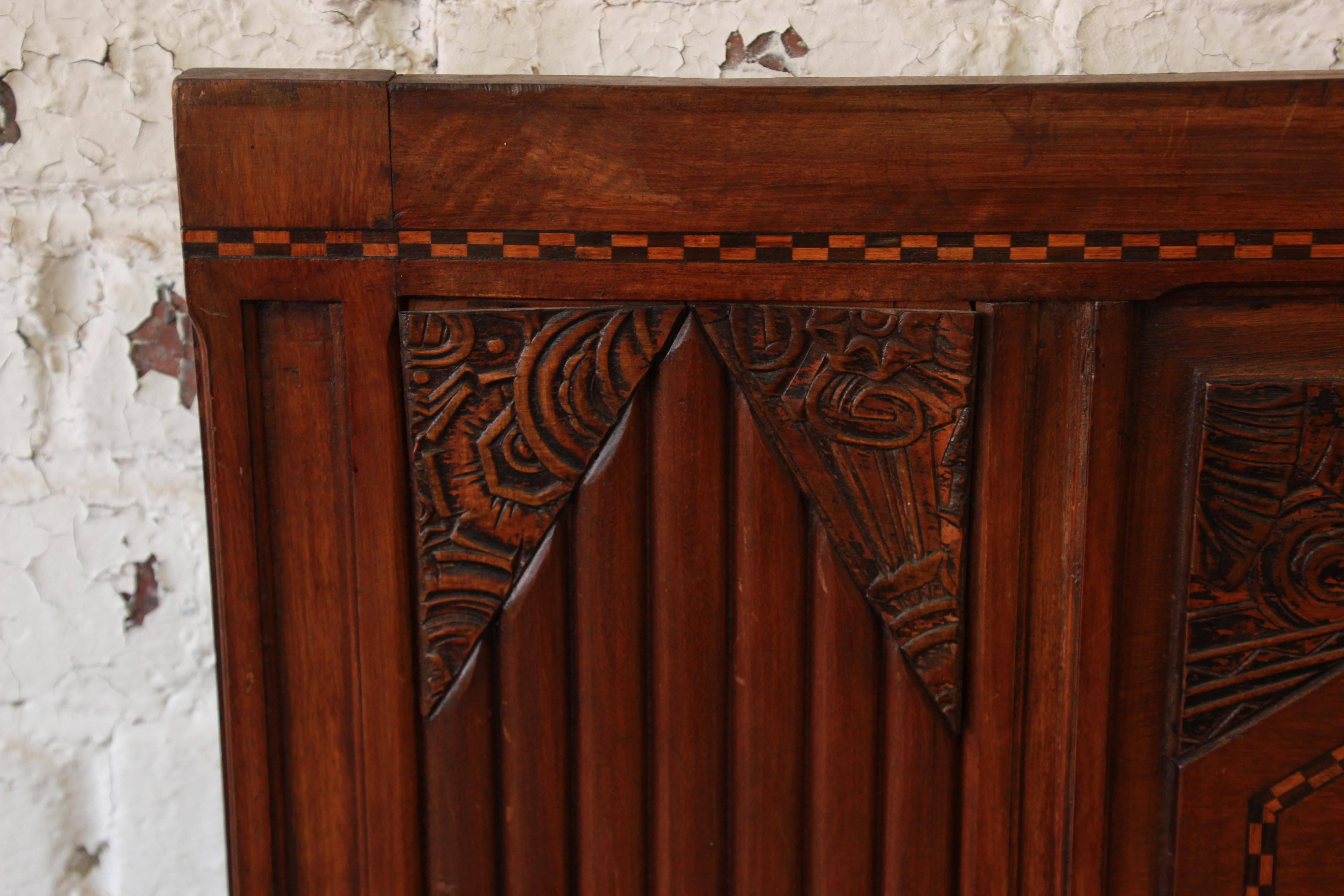 1930s French Art Deco Carved and Inlaid Walnut Full Size Bed Frame In Good Condition In South Bend, IN