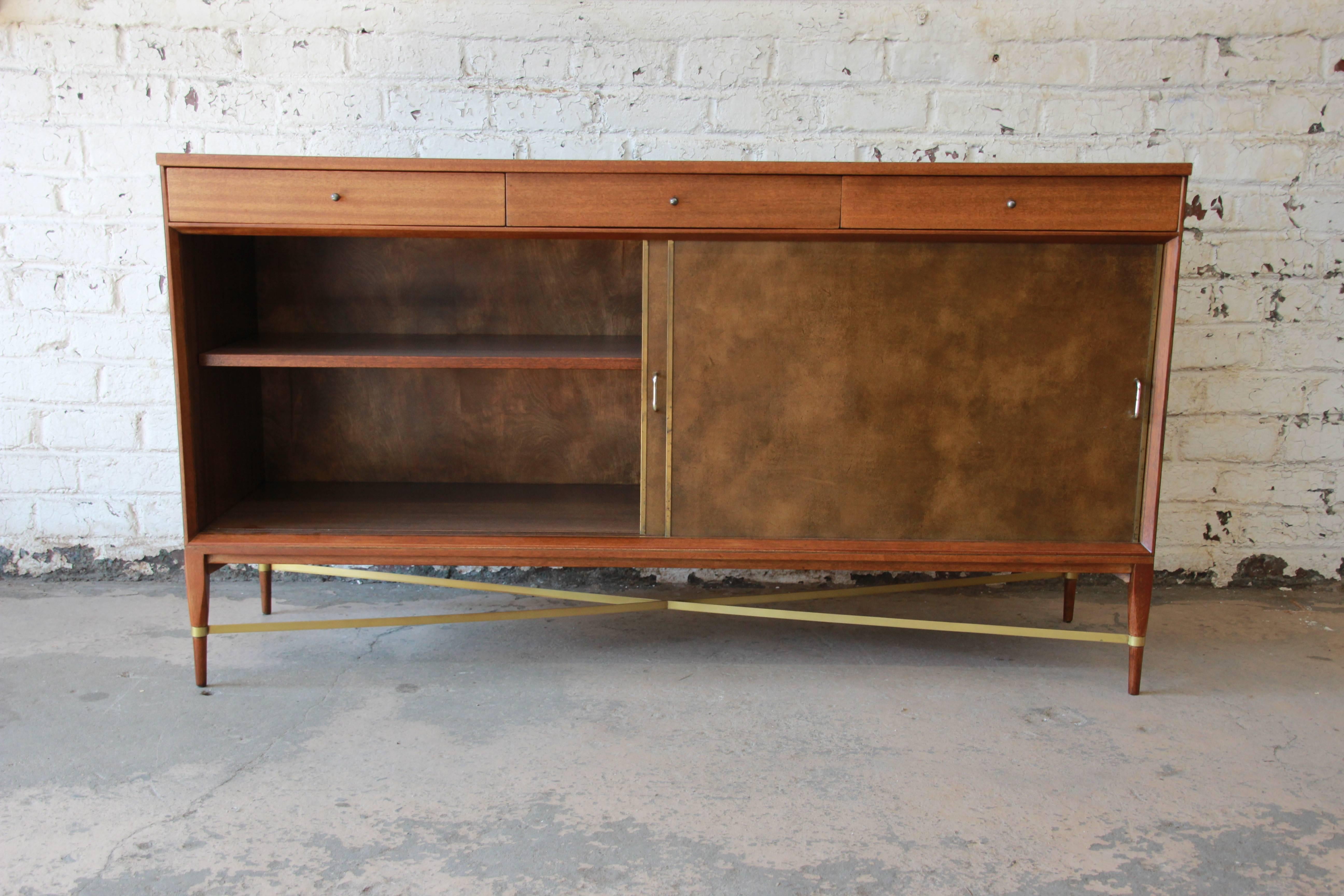 Paul McCobb for Calvin Mid-Century Modern Credenza In Excellent Condition In South Bend, IN