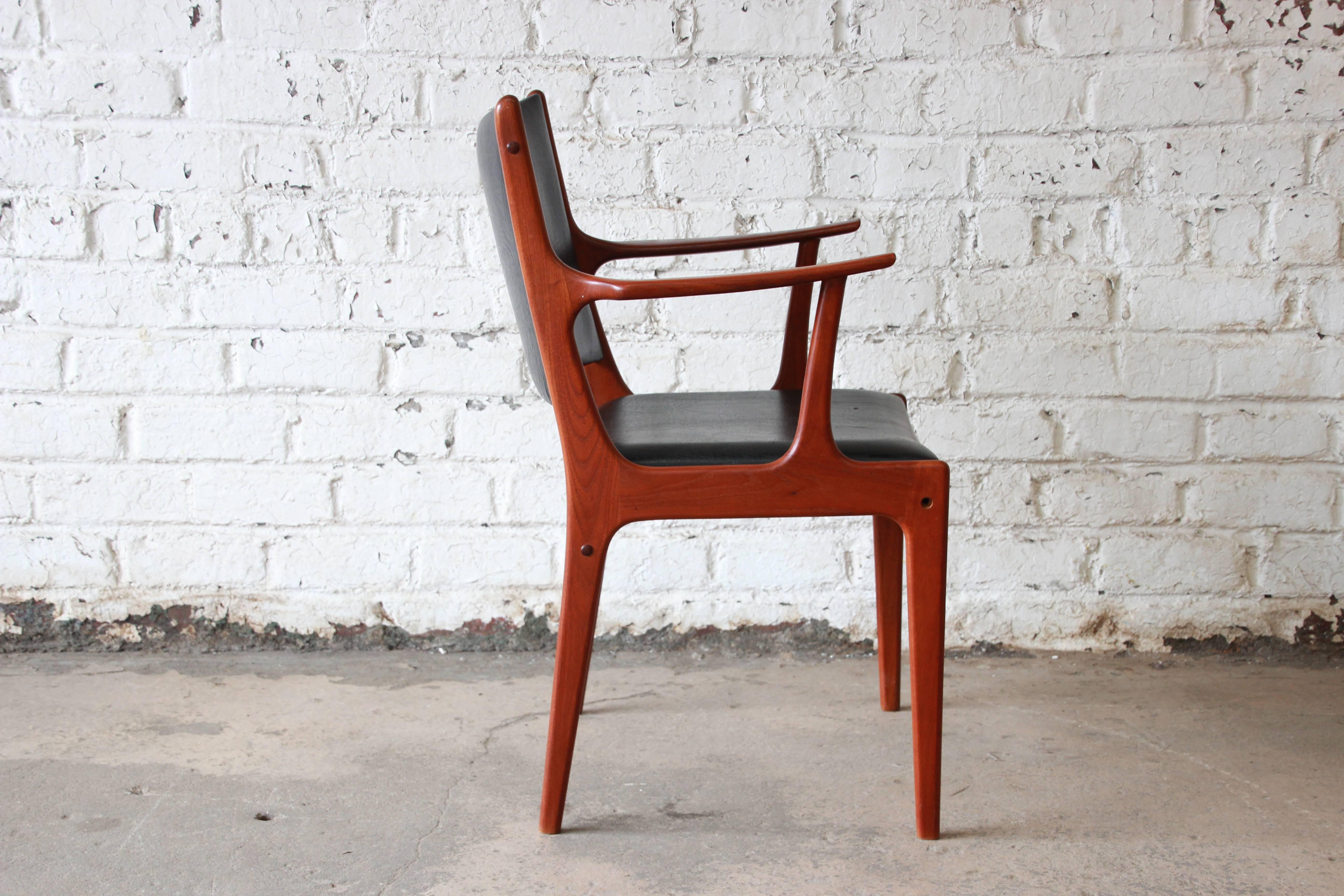 Johannes Andersen for Uldum Mobelfabrik Danish Teak Dining Chairs In Good Condition In South Bend, IN