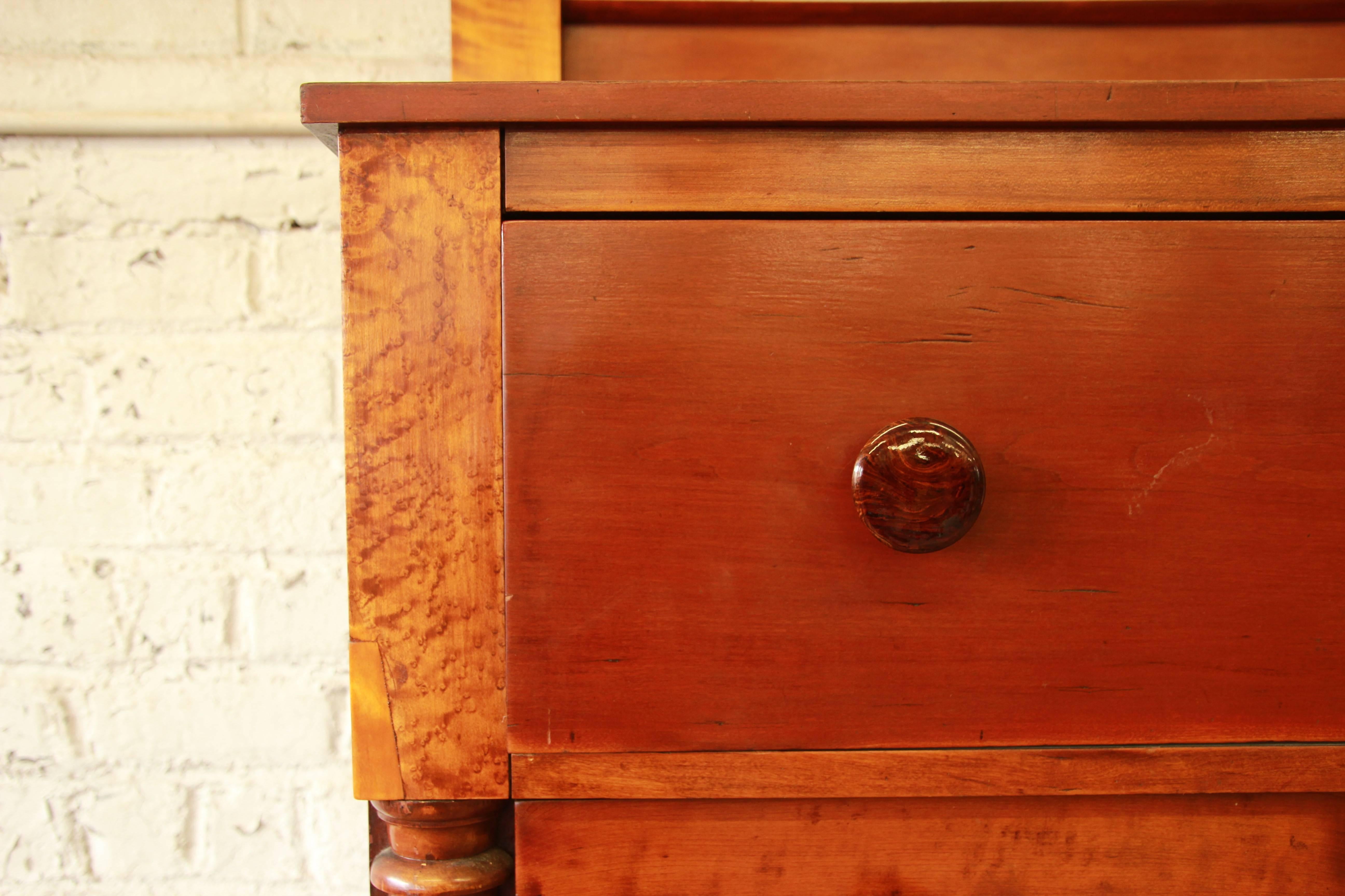 19th Century American Sheraton Tiger Maple and Cherry Chest of Drawers, 1820s