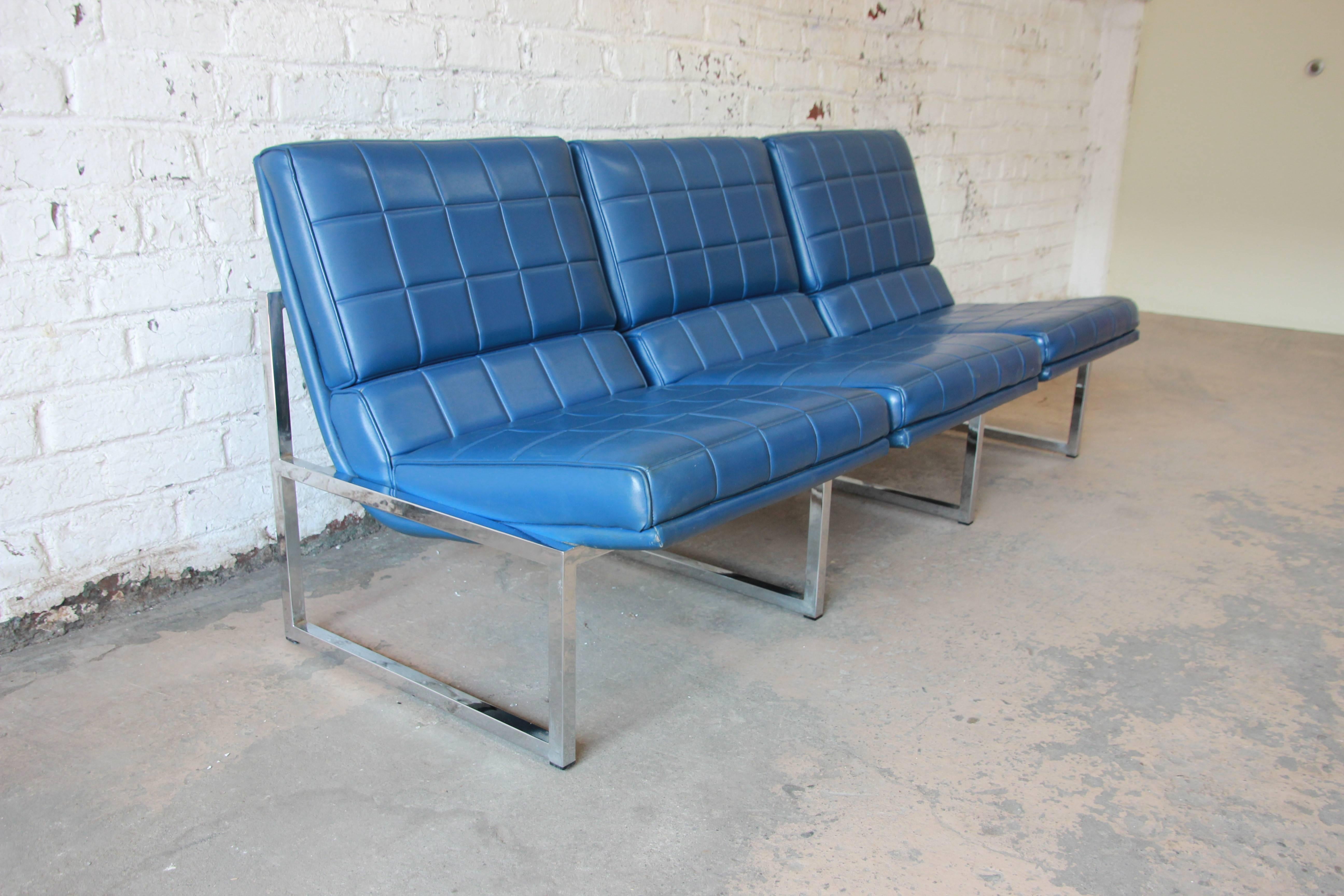 Milo Baughman Style Three-Seat Sofa by Chromcraft, 1970s In Good Condition In South Bend, IN