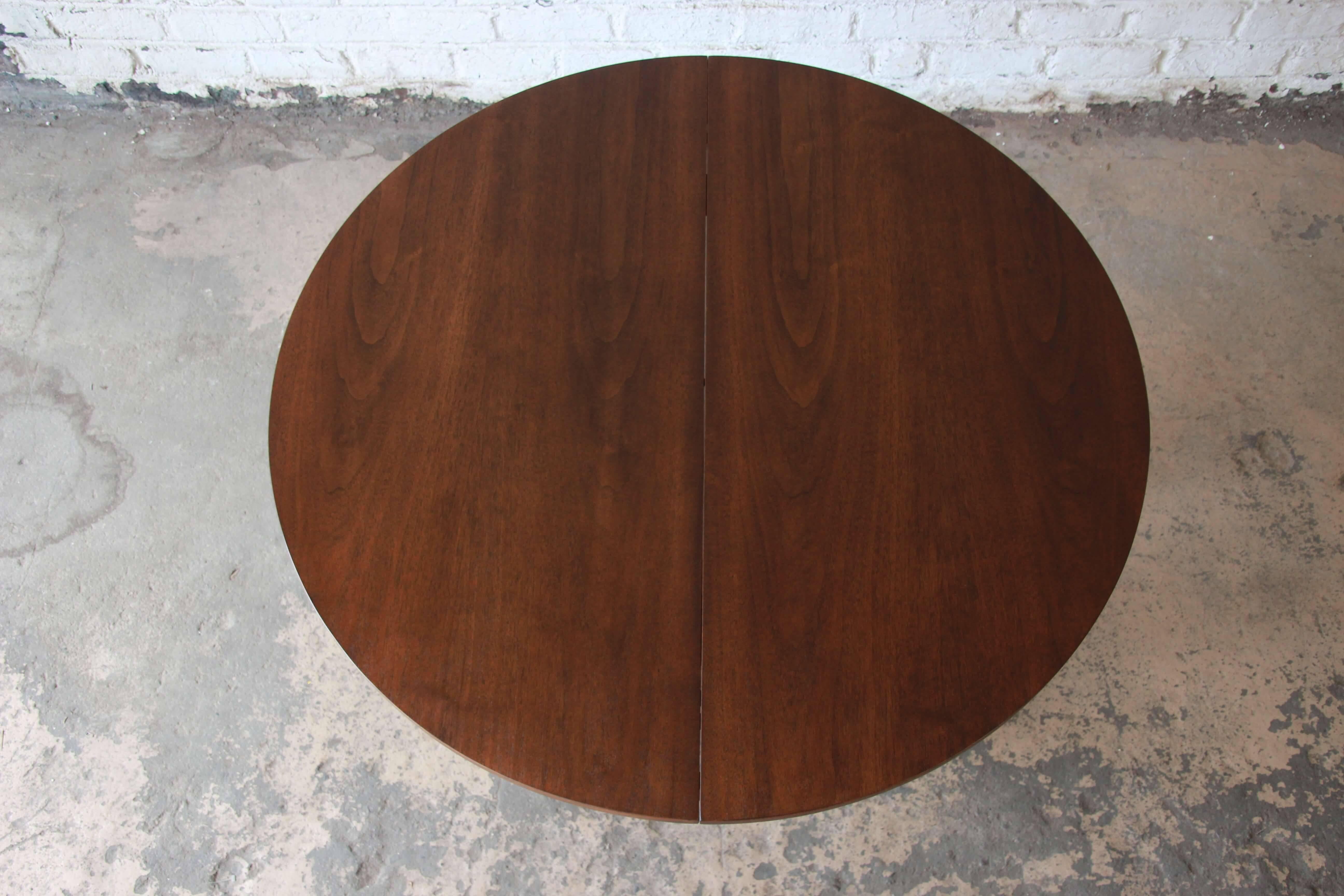 Broyhill Brasilia Sculpted Walnut Extension Dining Table 2