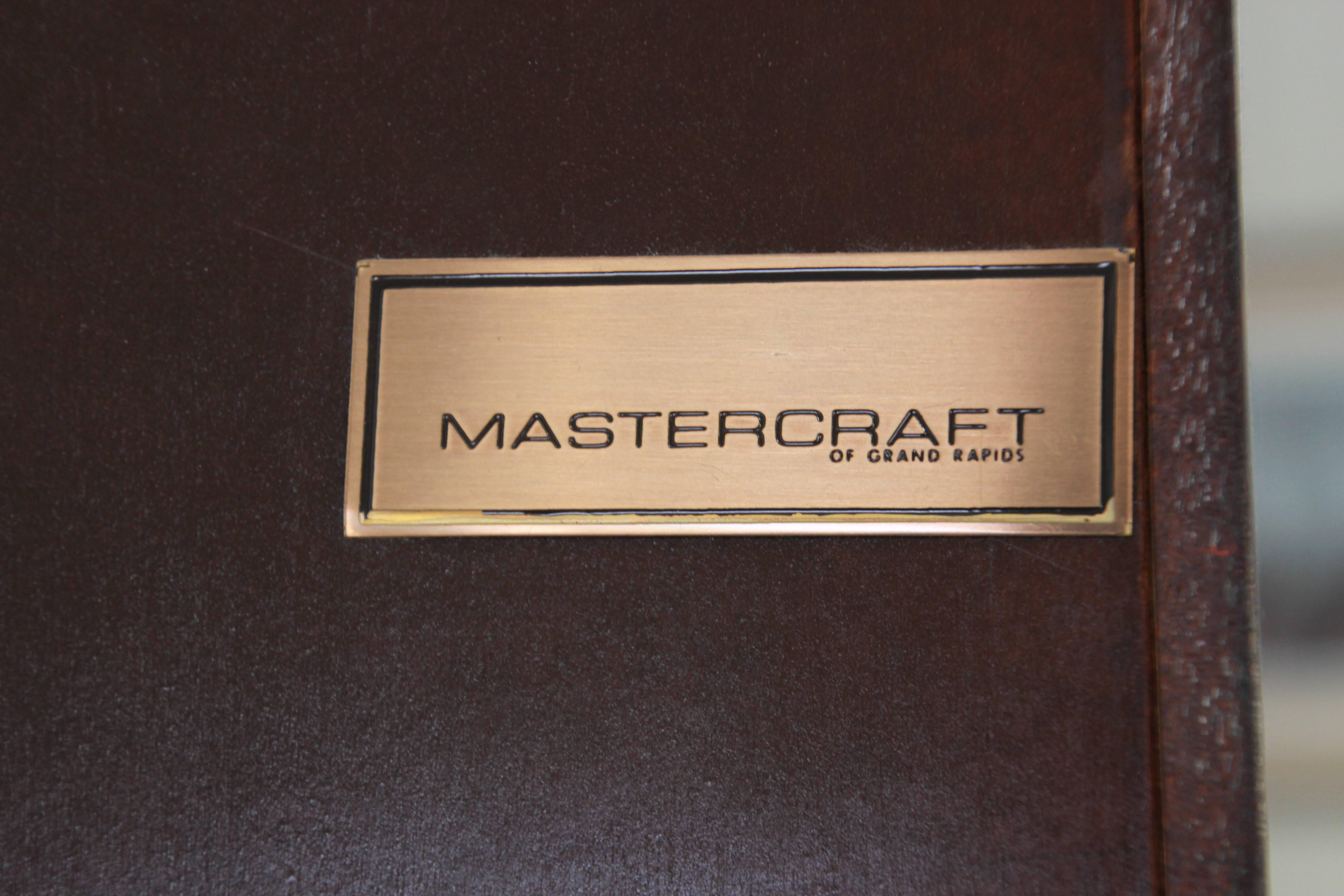 Mastercraft Burl Wood and Brass Lighted Bar Cabinet 4