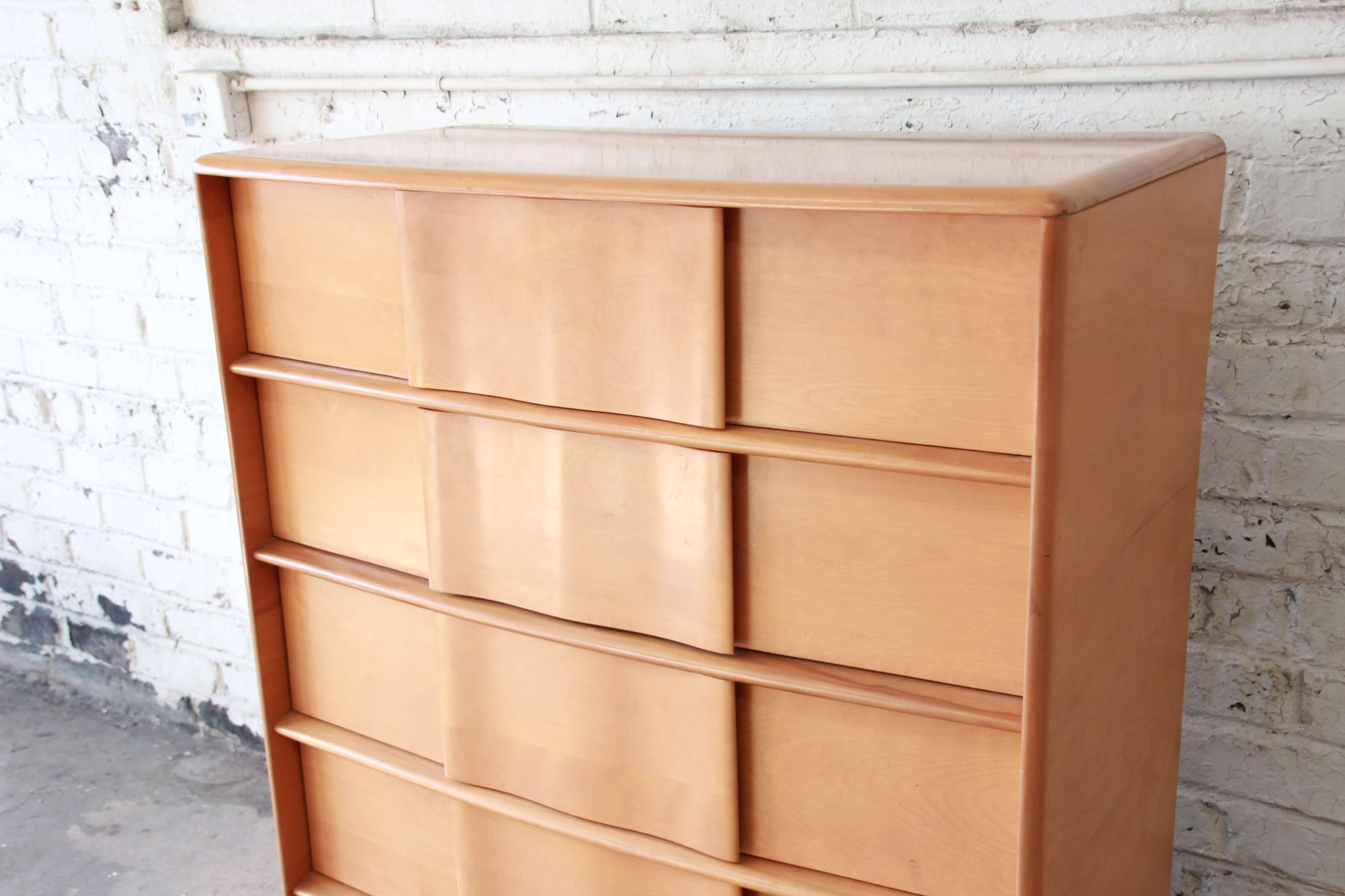 Heywood Wakefield Sculptura Highboy Dresser In Good Condition In South Bend, IN