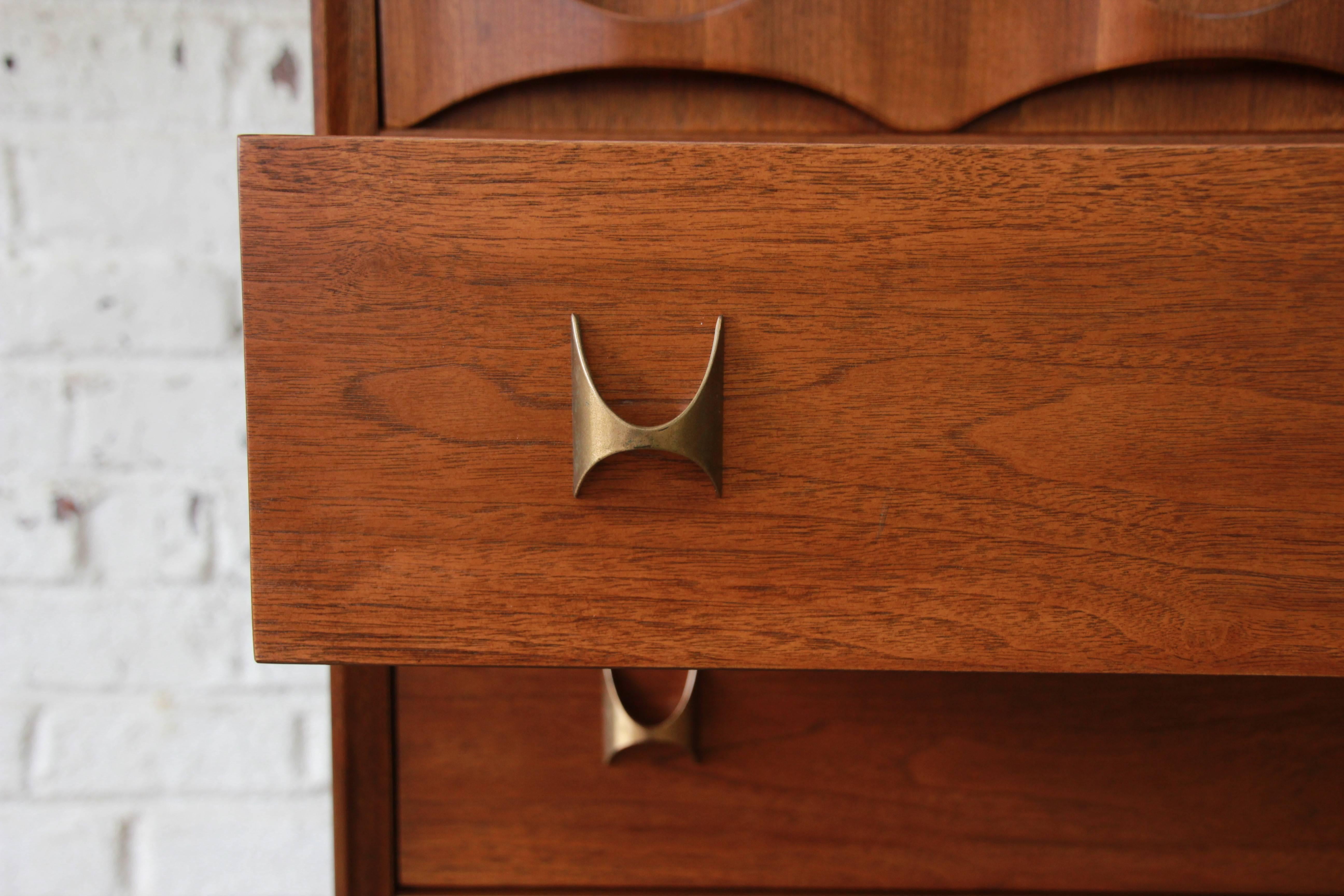 Mid-20th Century Broyhill Brasilia Mid-Century Modern Sculpted Walnut Highboy Dresser