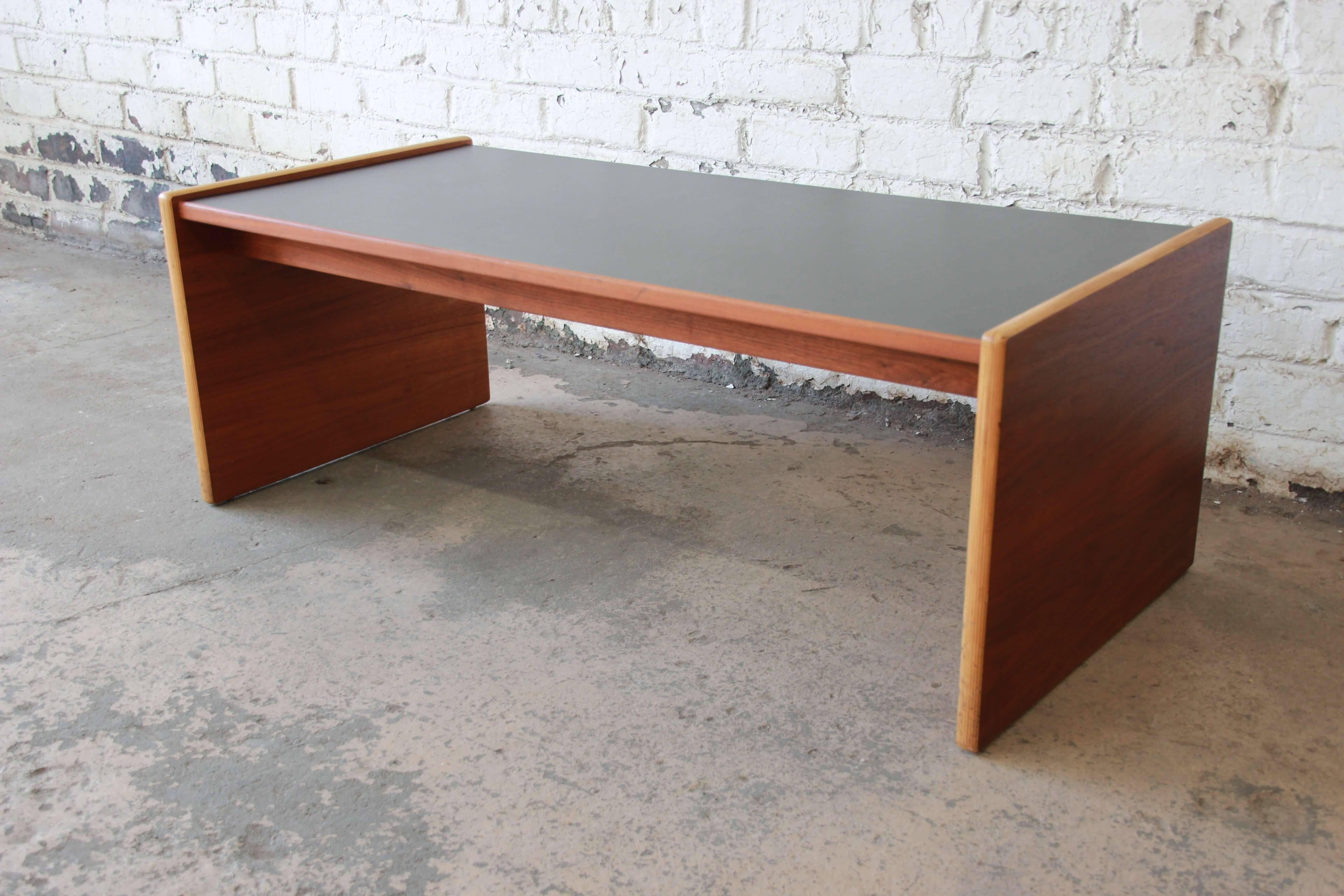 Mid-20th Century Jens Risom Mid-Century Modern Coffee Table or Bench