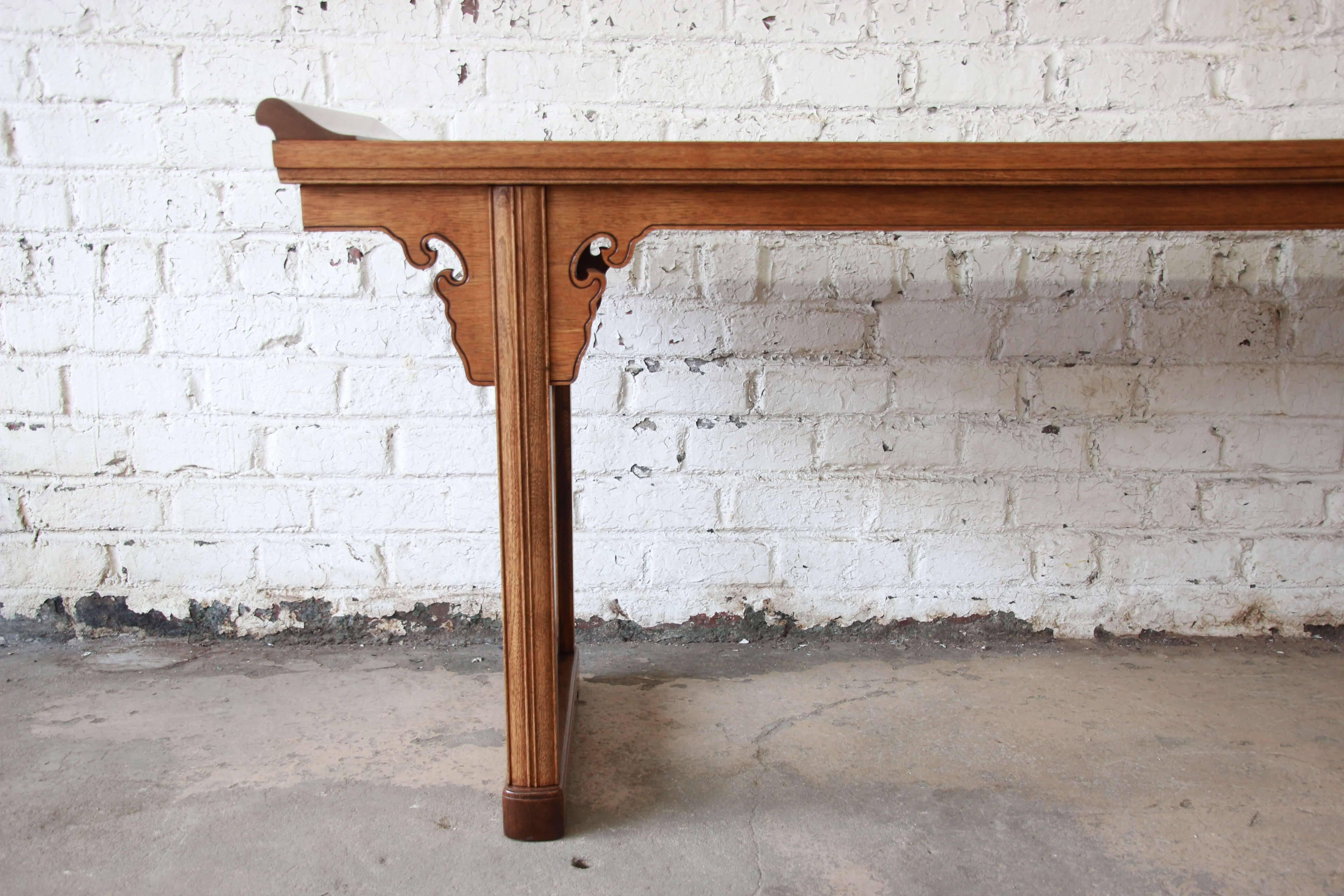 Beautiful Burled Altar Table by Baker In Excellent Condition In South Bend, IN