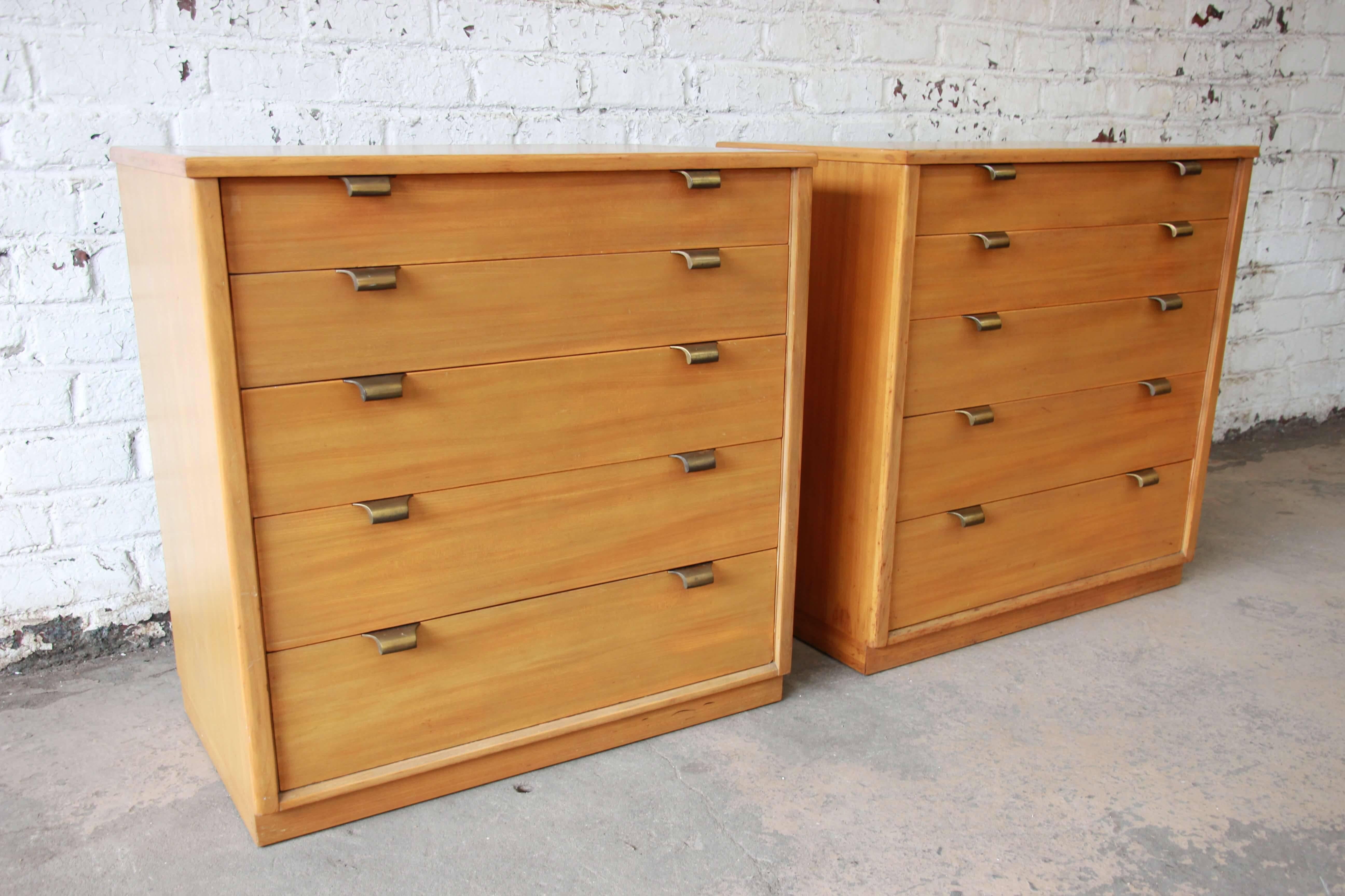 Mid-Century Modern Pair of Edward Wormley Bachelor Chests, 1949
