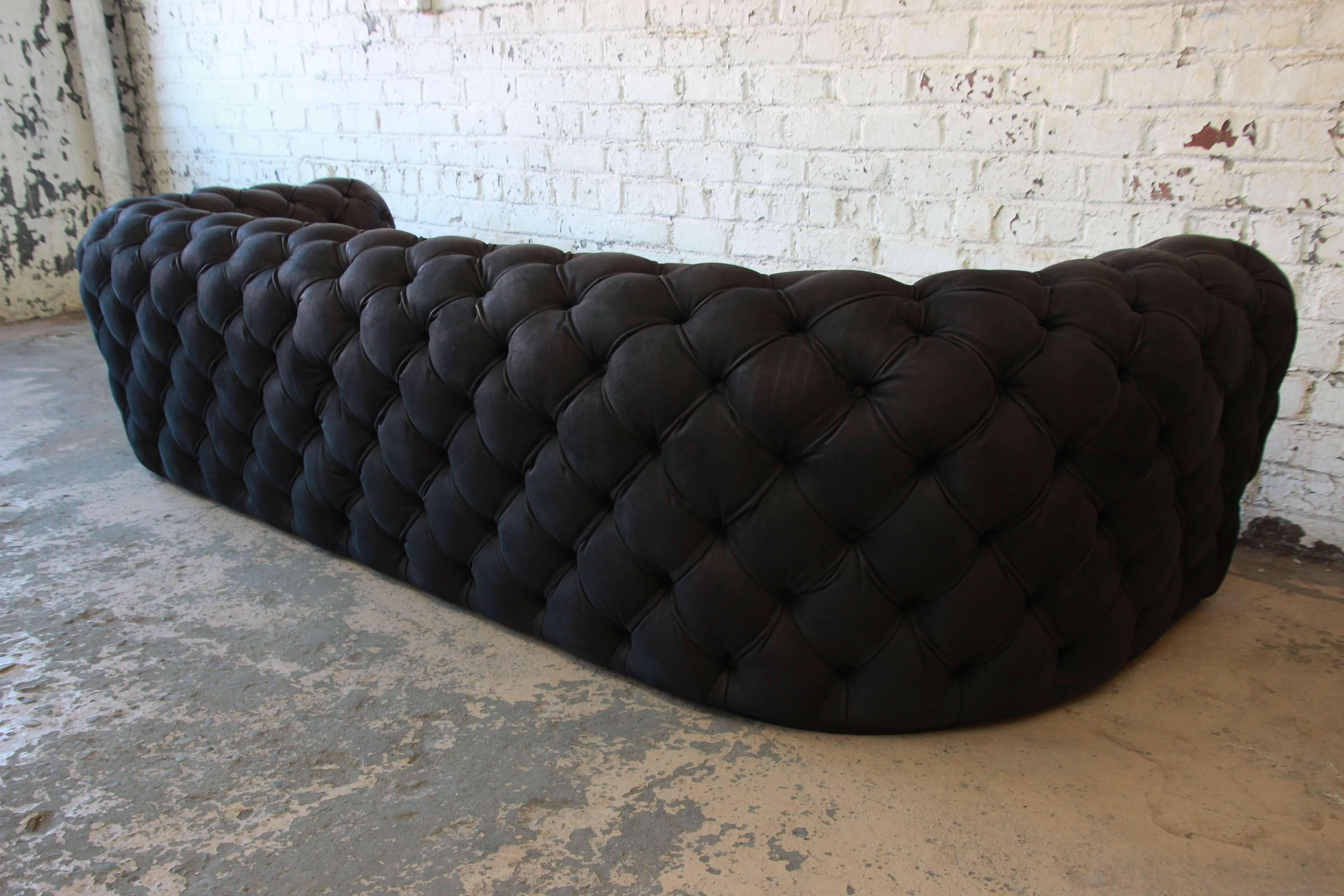 Italian Tufted Black Leather Chester Moon Sofa by Paola Navone for Baxter In Good Condition In South Bend, IN
