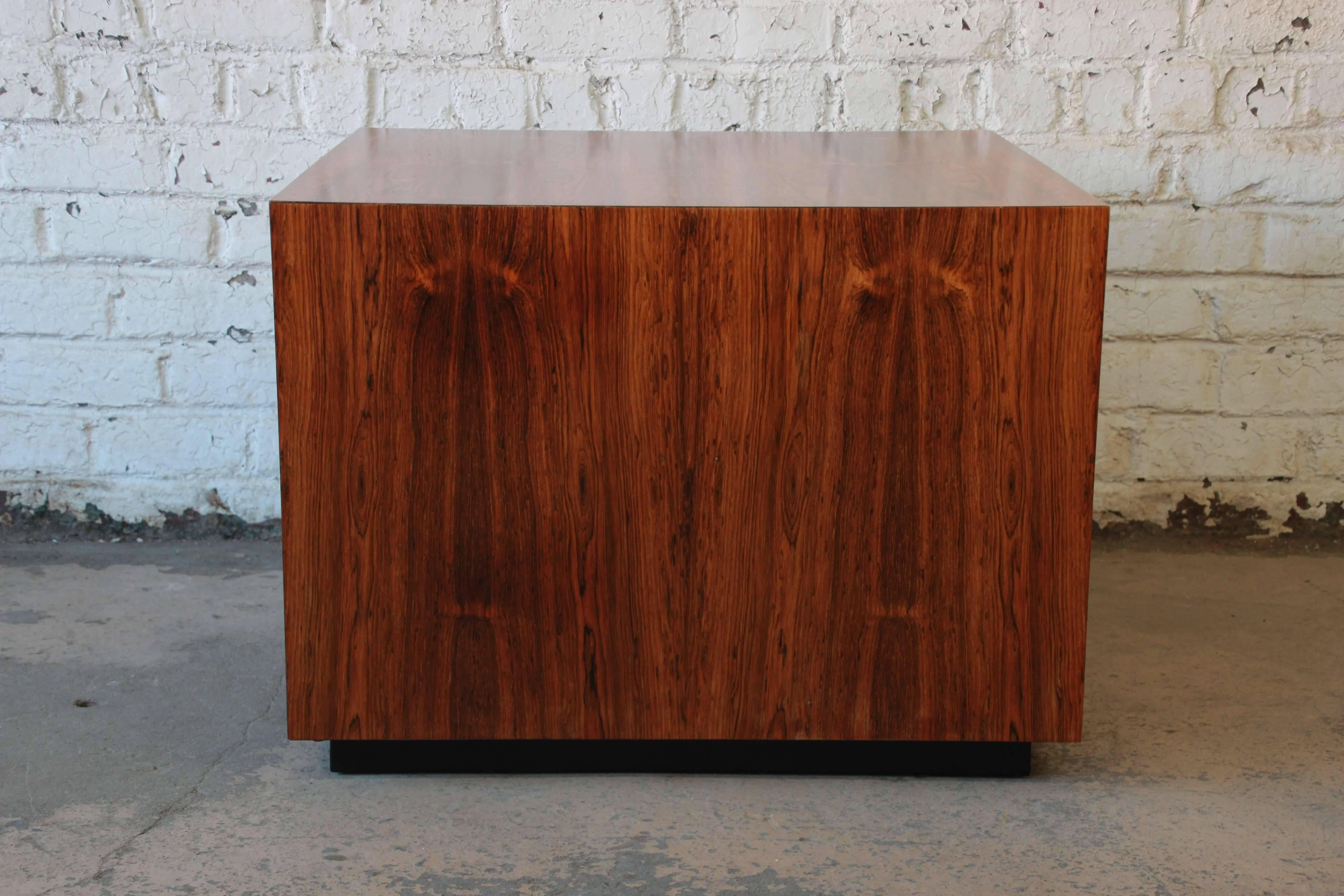 Milo Baughman for Thayer Coggin Rosewood Cube Coffee Table In Excellent Condition In South Bend, IN