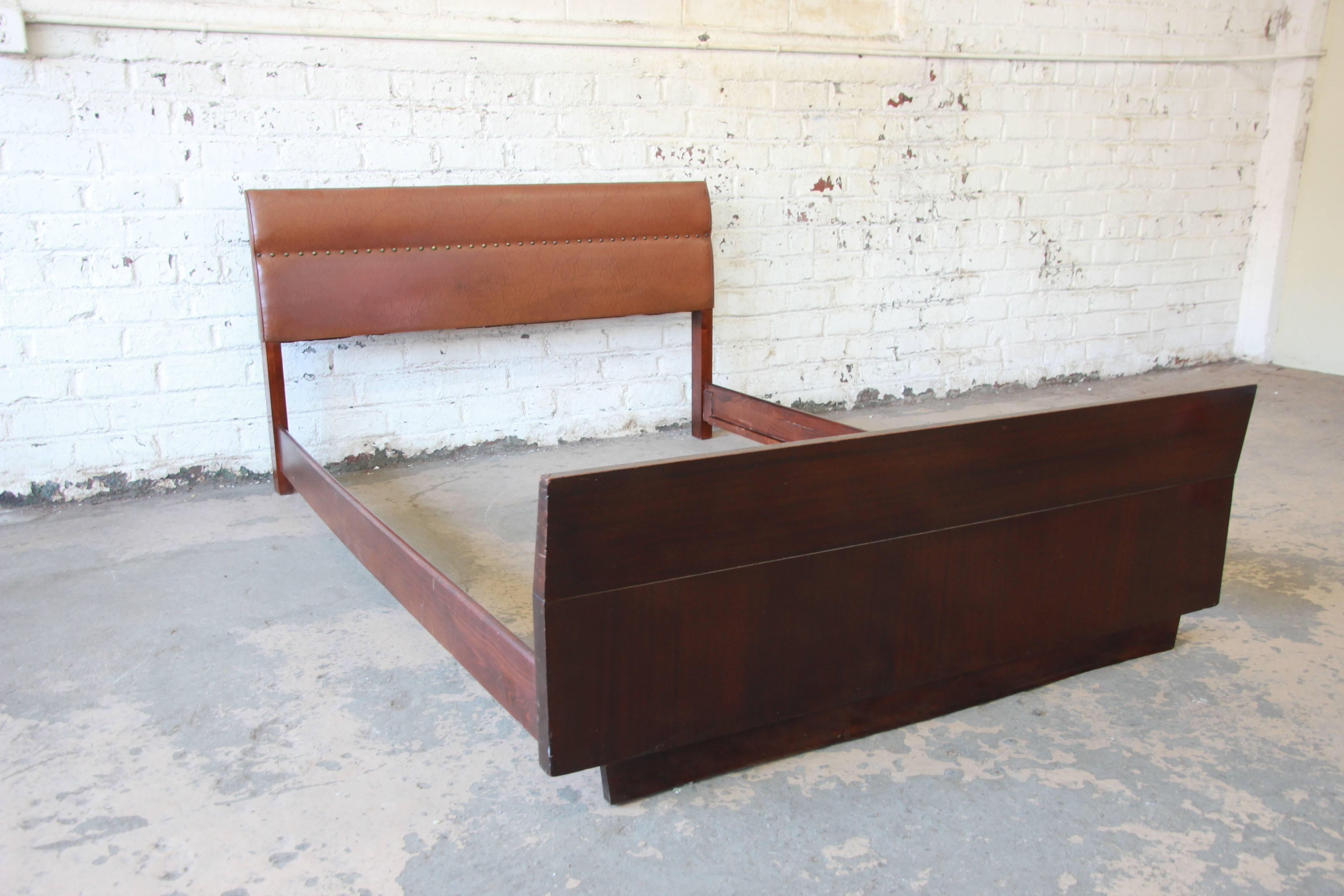 Gilbert Rohde for Herman Miller Art Deco Full Size Bed Frame, 1930s In Good Condition In South Bend, IN