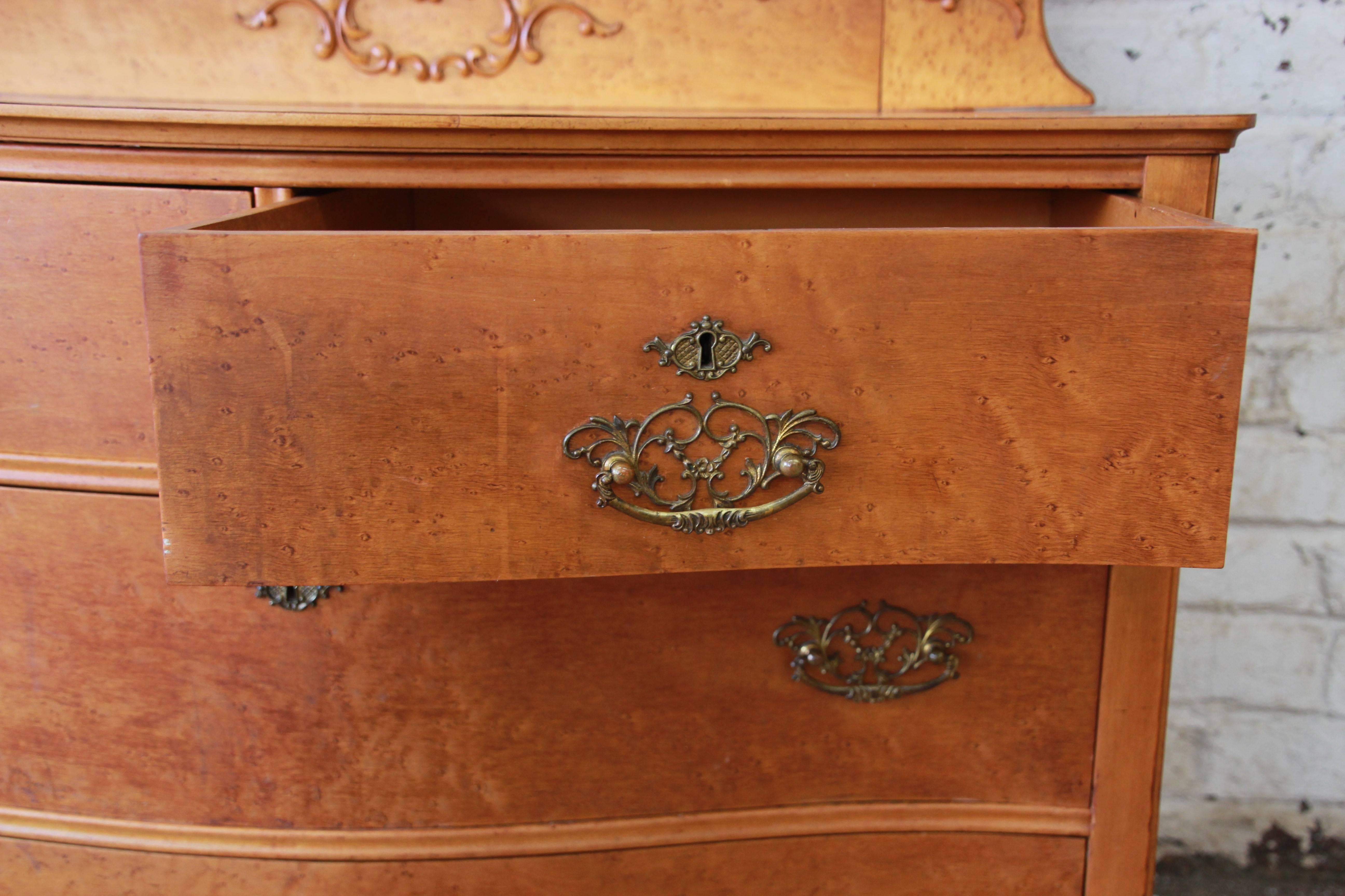 Late Victorian Early Widdicomb Furniture Bird's-Eye Maple Dresser with Bevelled Mirror