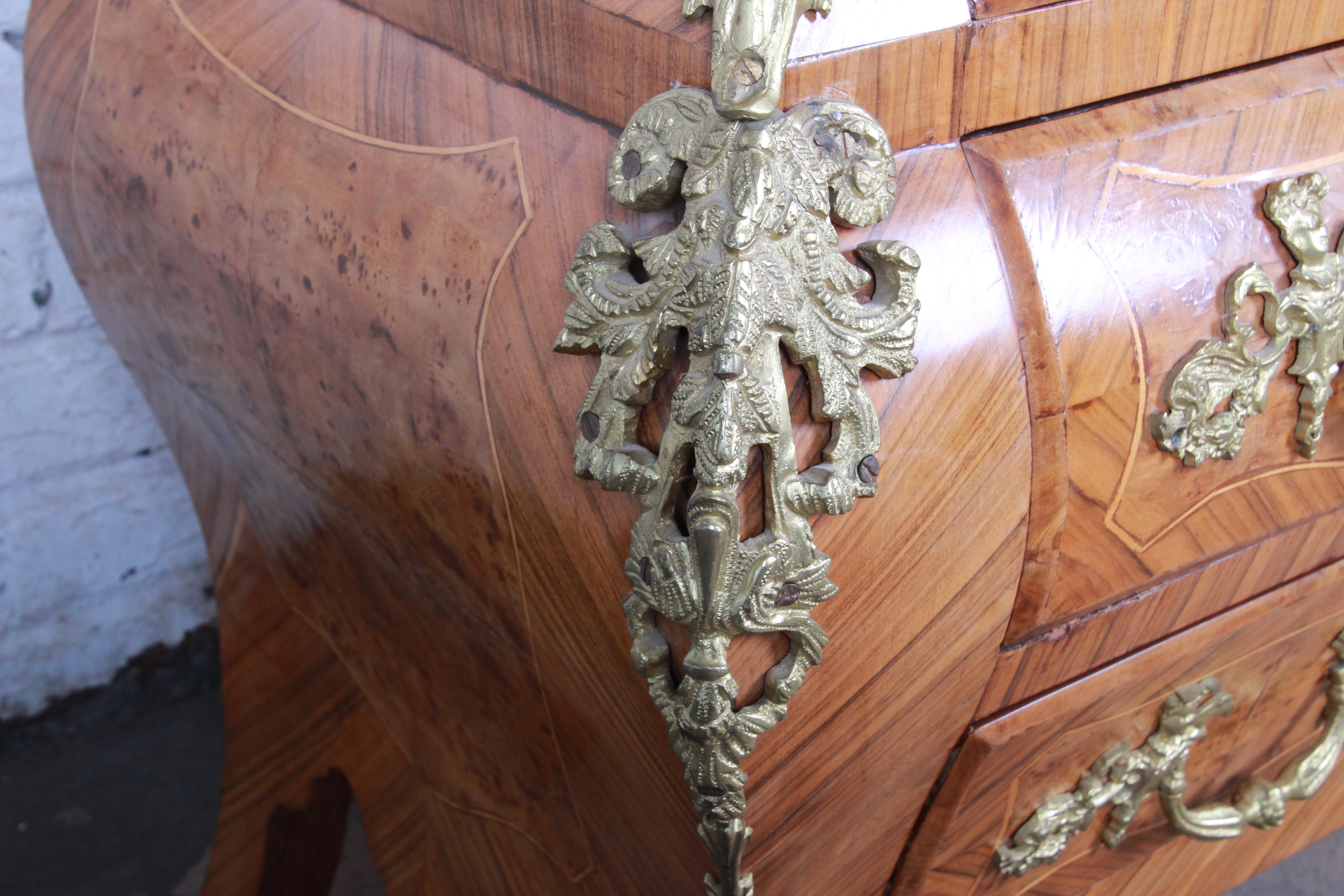 Ornate French Louis Xv Style Inlaid Mahogany Marble Top Bombay Chest At 1stdibs When i was working on the inspiration behind our master bedroom makeover i came across a picture of a then, i turned the paper back over so that the marble side was facing up. 1stdibs