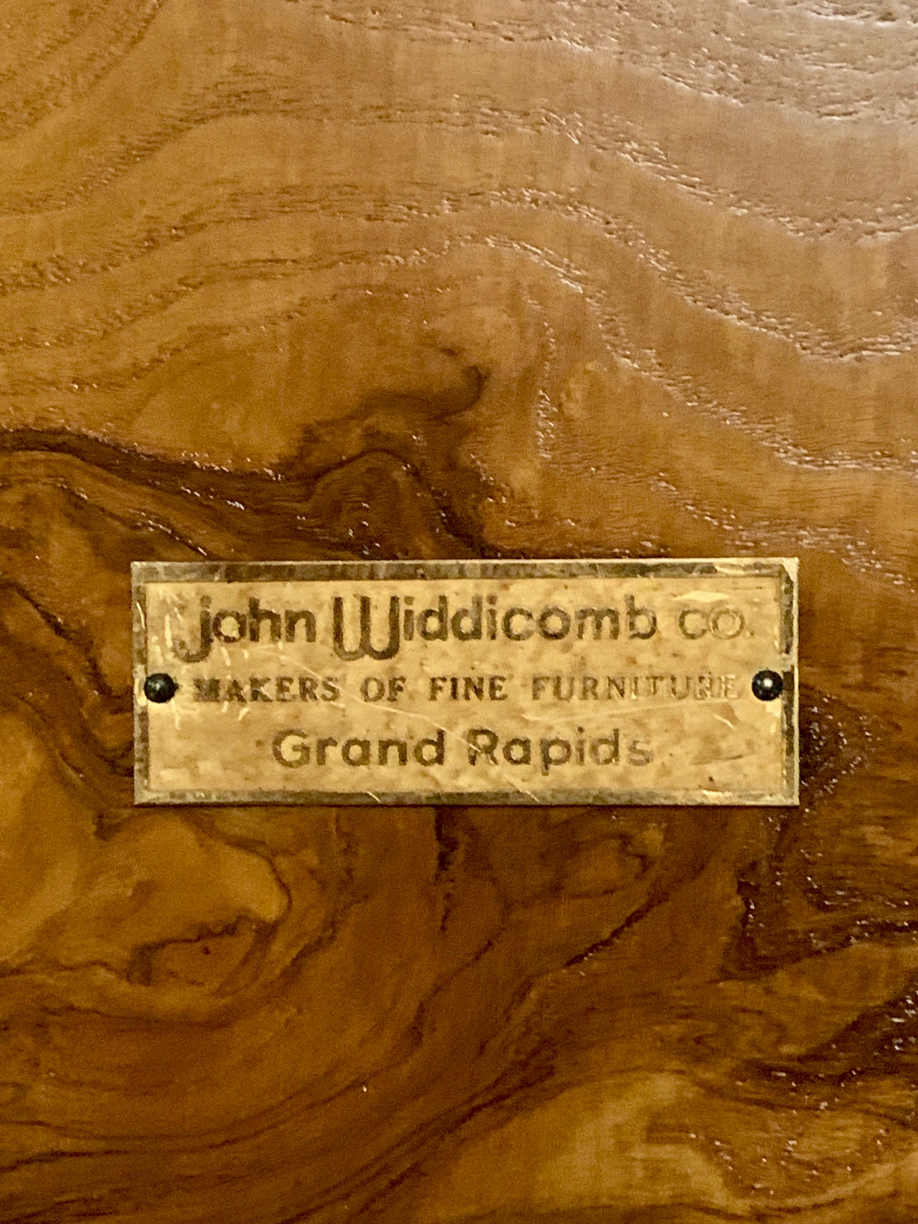 John Widdicomb Mid-Century Modern Burl Wood Parsons Dining Table, Refinished (table à manger Parsons en bois de ronce) en vente 14