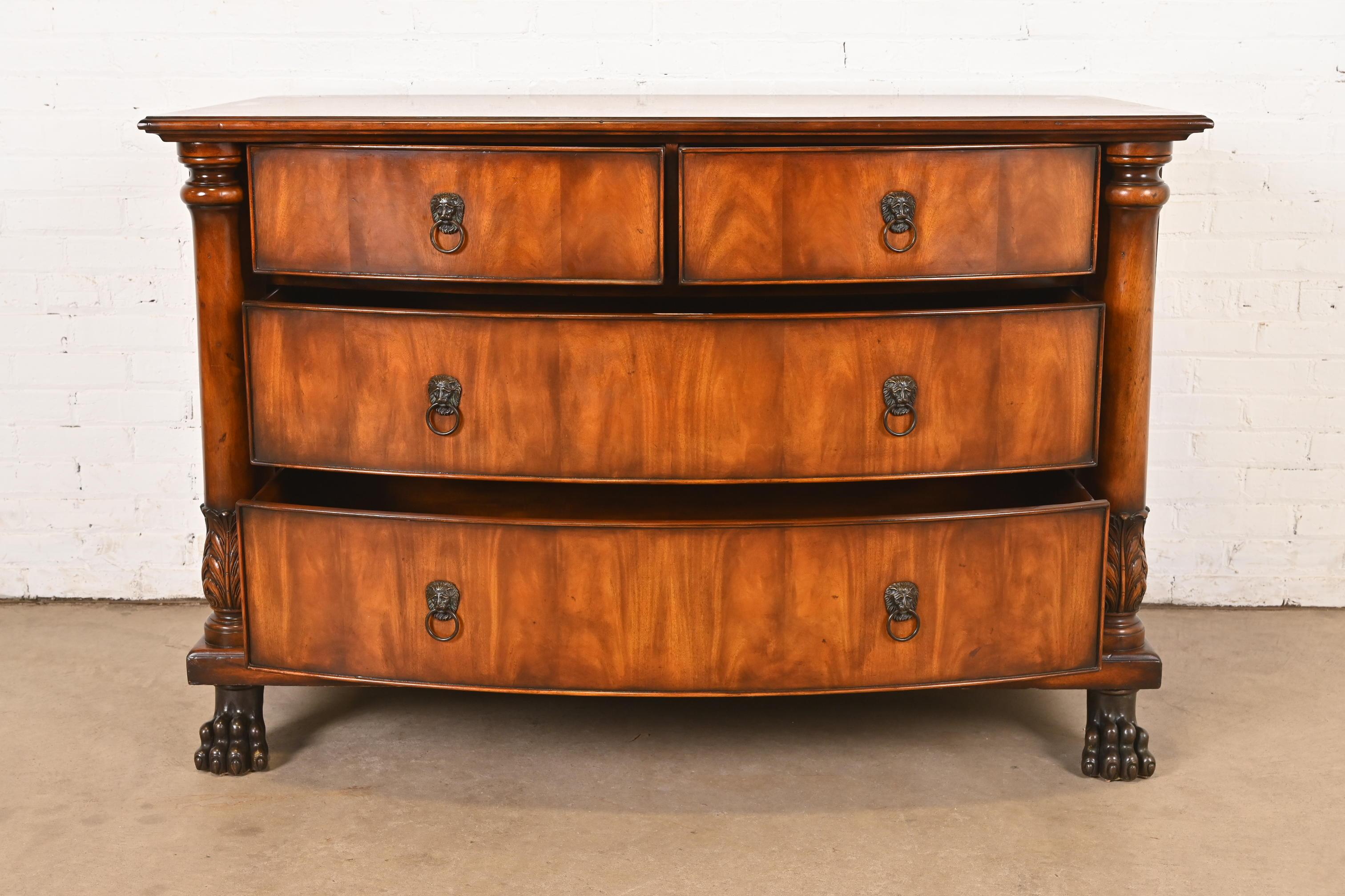 Ottone Cassettiera in stile Ralph Lauren in mogano a fiamma impero americano in vendita