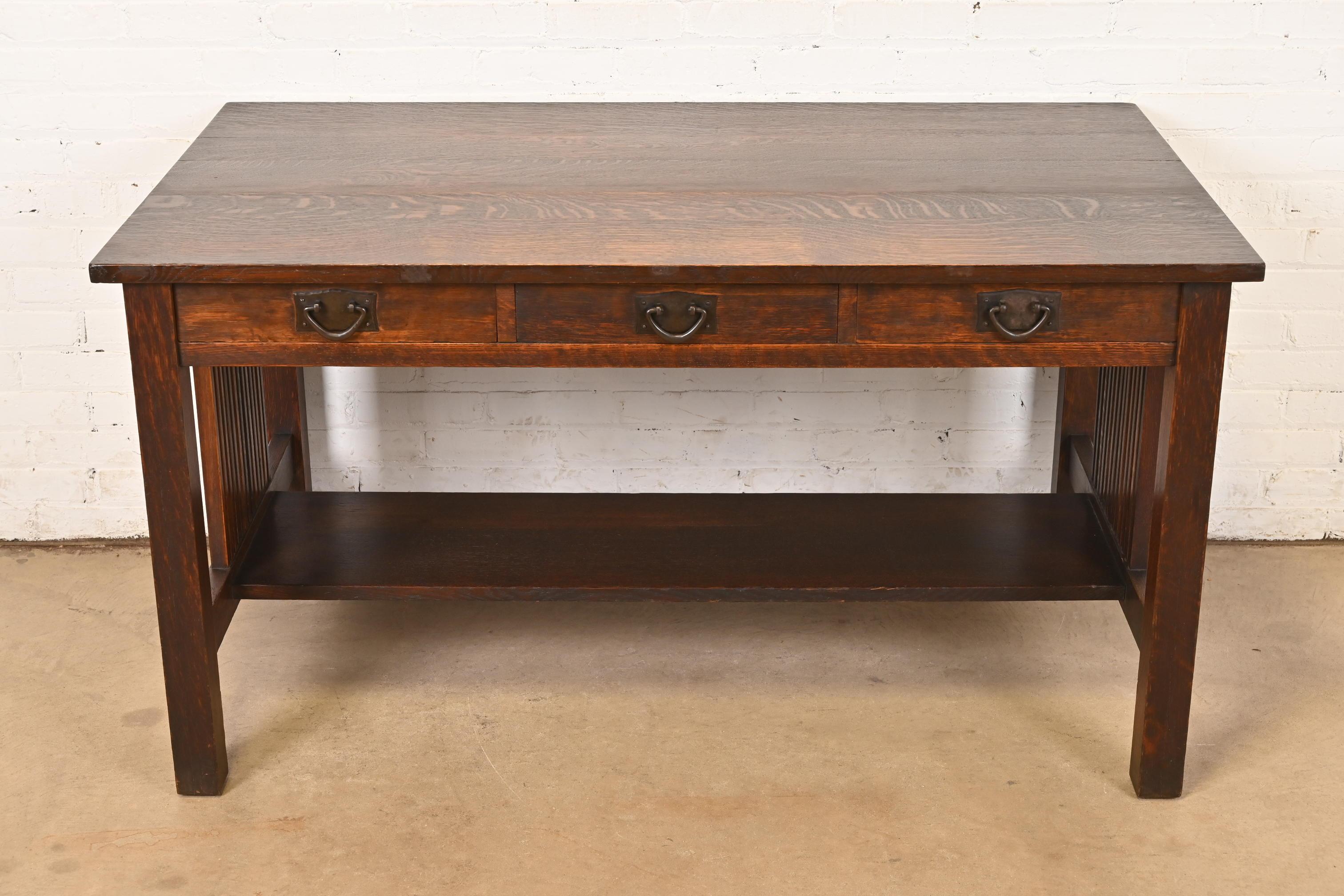 American Gustav Stickley Mission Oak Arts & Crafts Spindle Writing Desk or Library Table For Sale