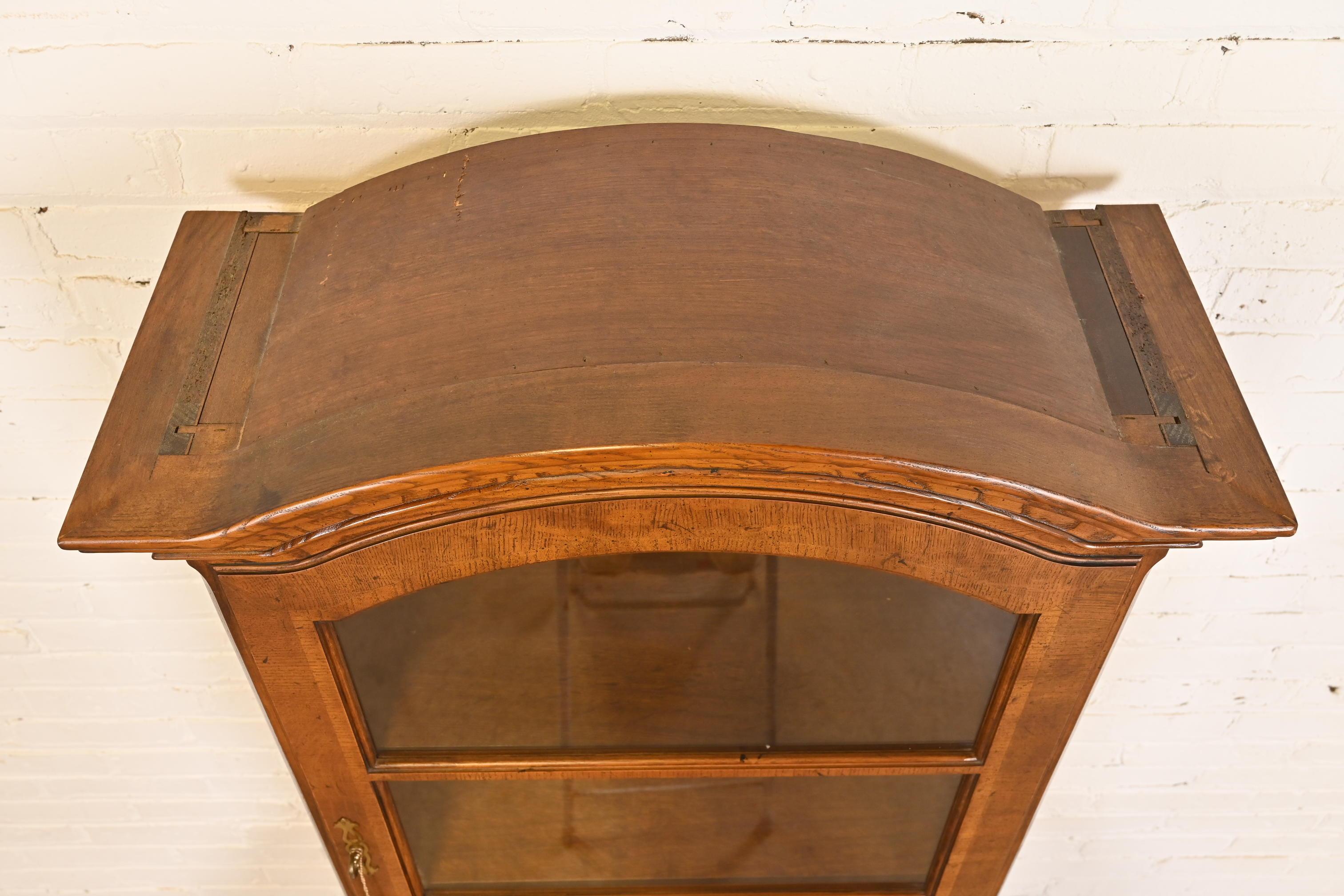 Henredon Georgian Banded Oak Drop Front Secretary Desk With Bookcase Hutch For Sale 6