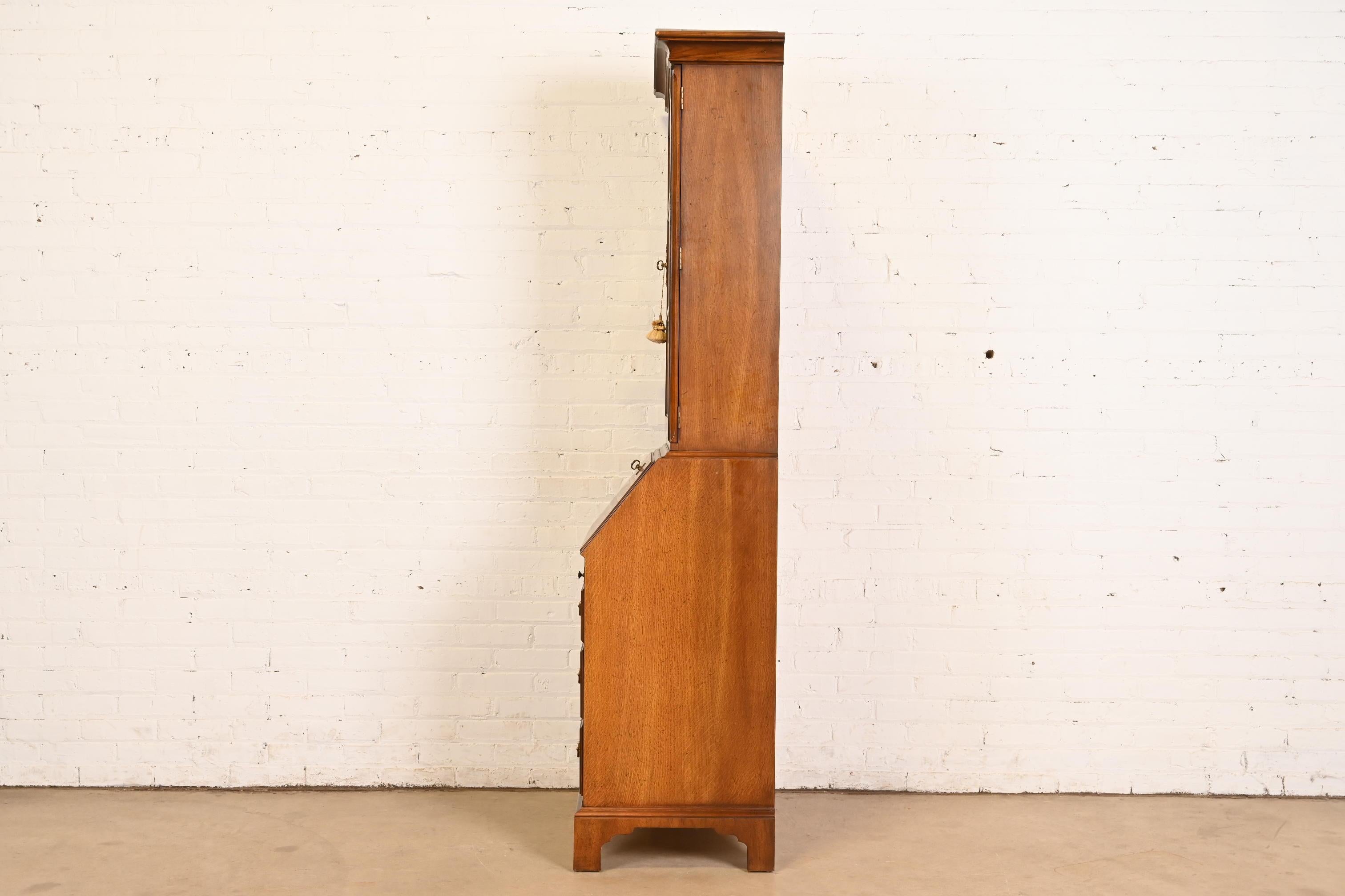 Henredon Georgian Banded Oak Drop Front Secretary Desk With Bookcase Hutch For Sale 7