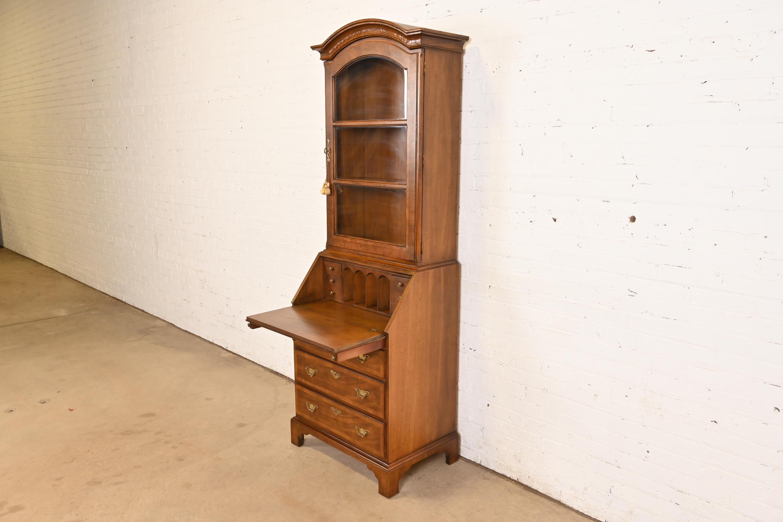 Henredon Georgian Banded Oak Drop Front Secretary Desk With Bookcase Hutch For Sale 5
