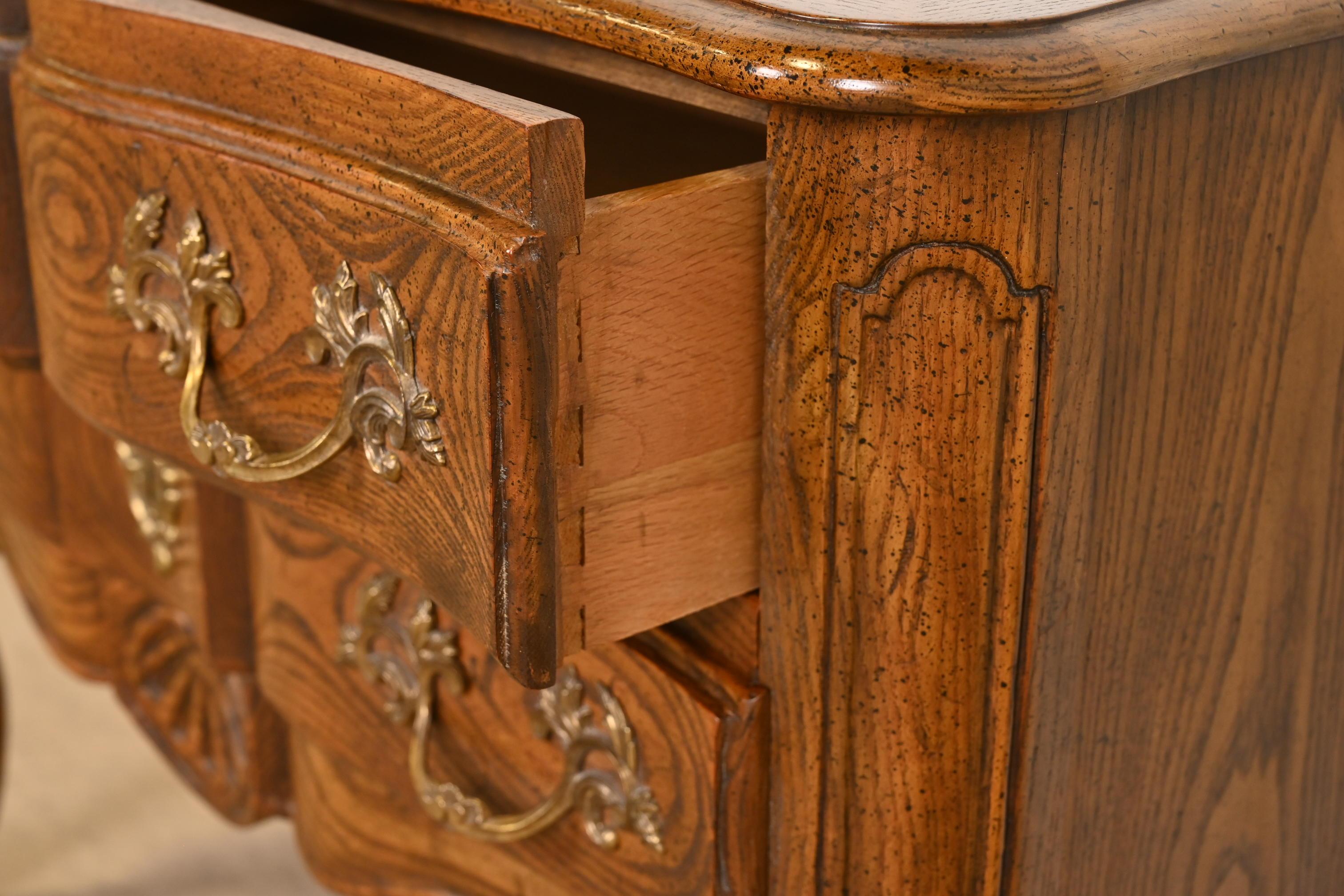 Baker Furniture French Provincial Louis XV Carved Oak and Burl Wood Commode For Sale 1