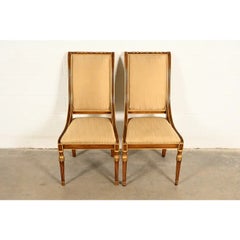 Chaises d'appoint Karges en noyer sculpté, style Régence française Louis XVI Paire