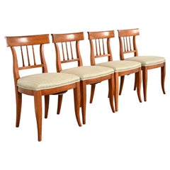 Kindel Furniture Regency Klismos-Esszimmerstühle aus massivem Kirschholz, 4er-Set