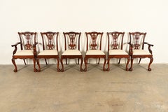 Set di sei sedie da pranzo in mogano intagliato in stile Chippendale di Baker Furniture