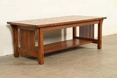 Stickley Mission Oak Arts & Crafts-Couchtisch mit zweistufiger, gefliester Platte und Spindelbeinen