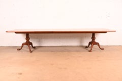 Henredon Georgian Cherry Wood Pedestal Extension Dining Table, Newly Refinished