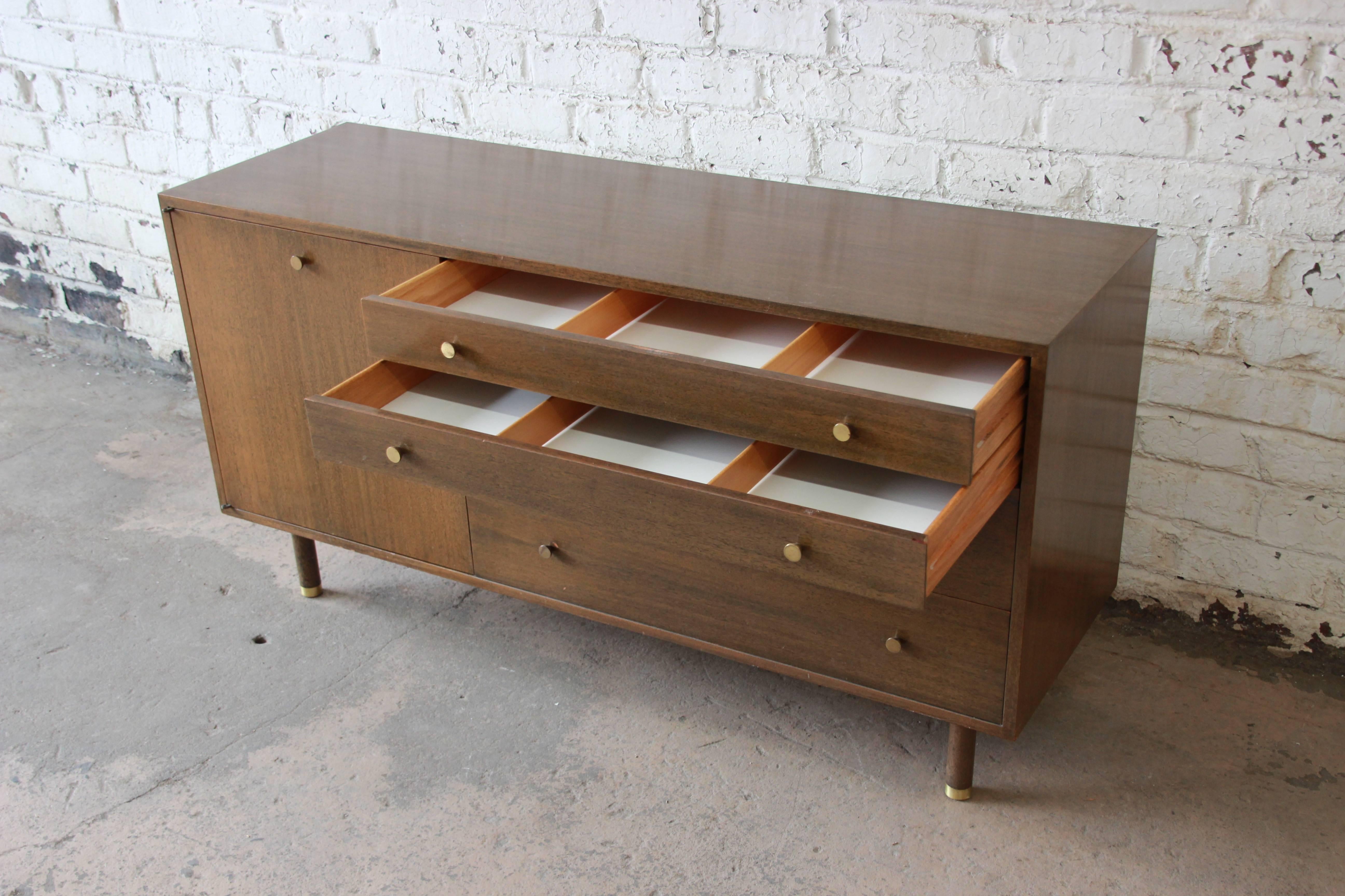 Harvey Probber Mid-Century Modern Mahogany Credenza In Good Condition In South Bend, IN