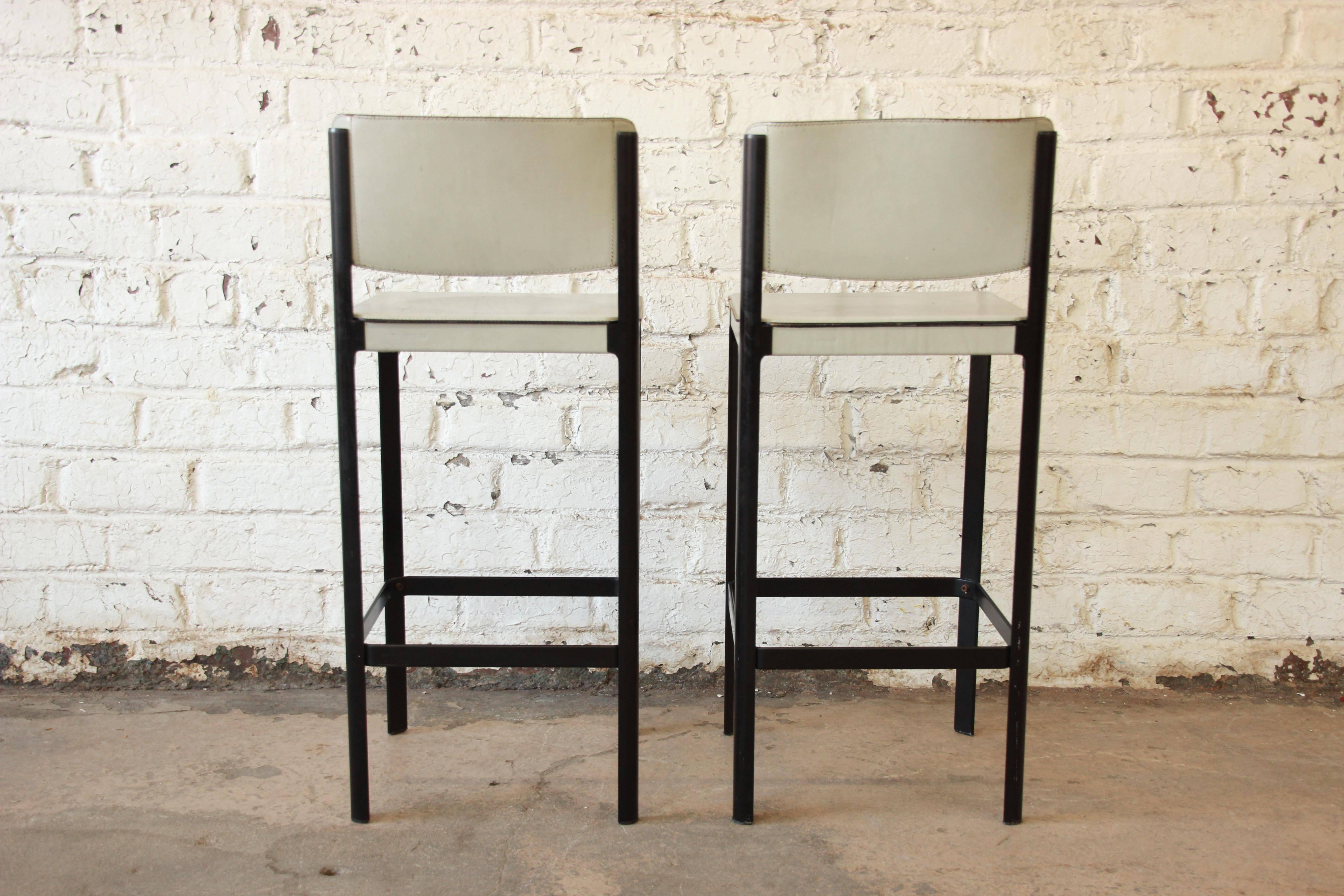 20th Century Pair of Mateo Grassi Sistina Italian Leather Bar Stools, Italy