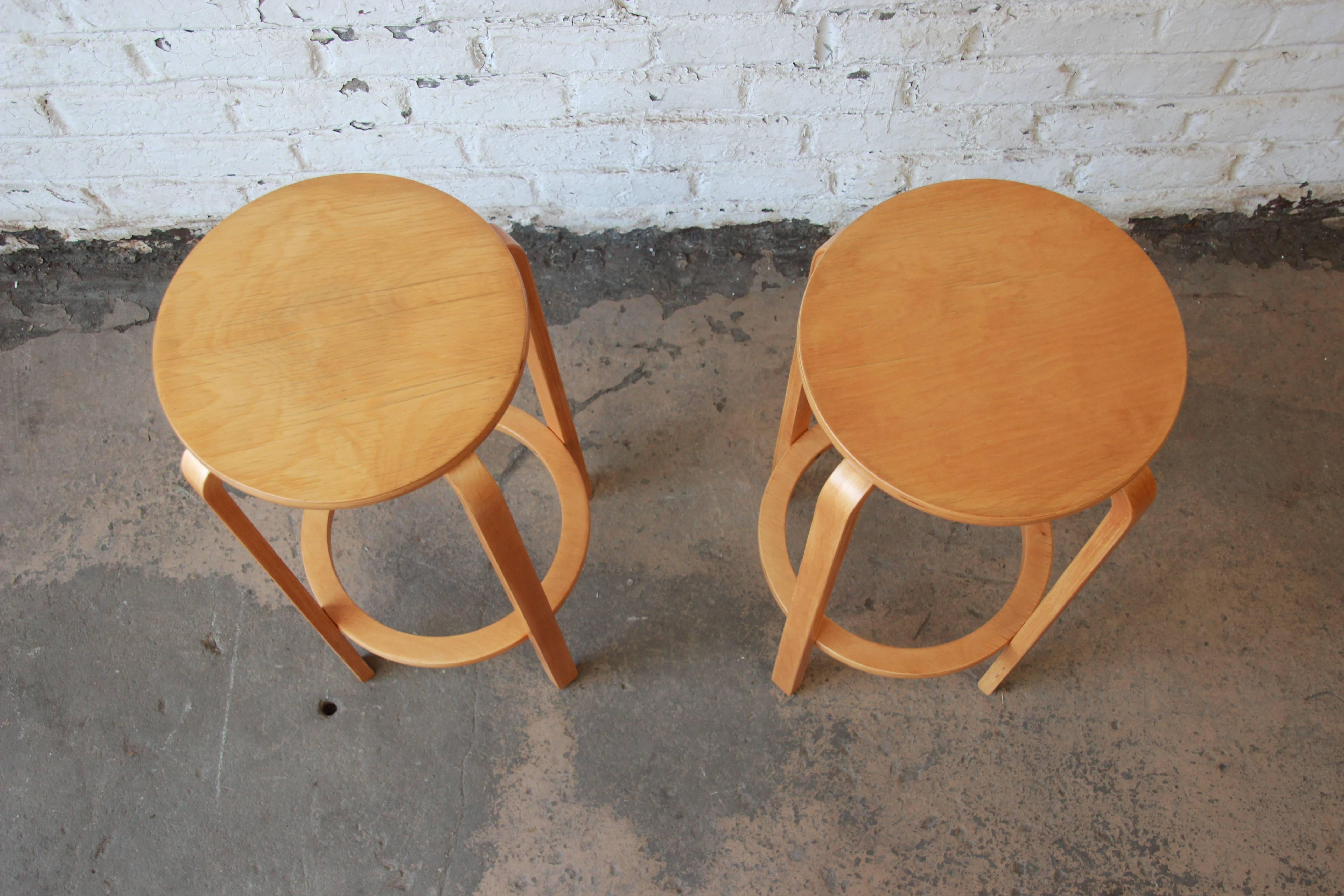 artek bar stool