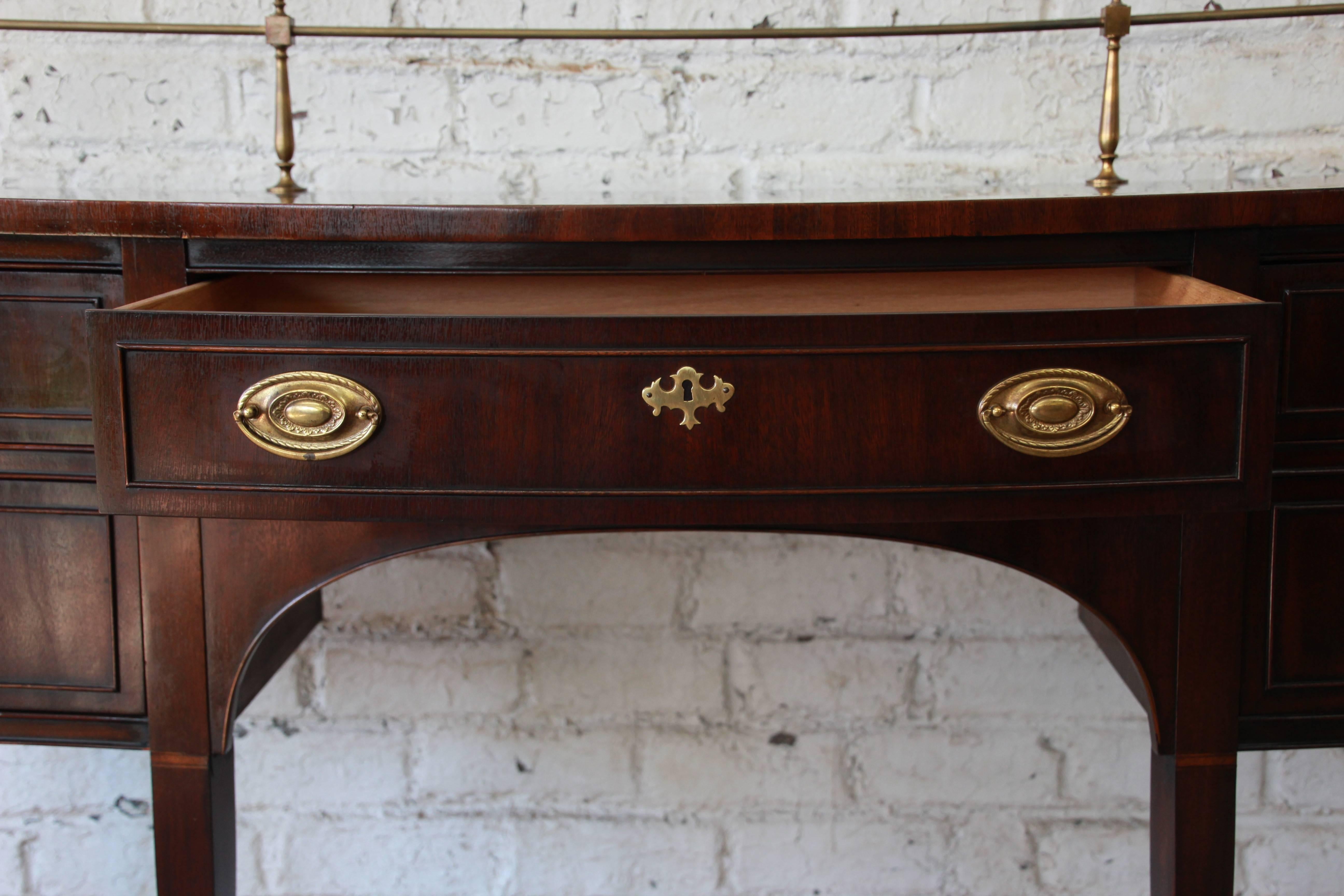 Drexel Bicentennial Hepplewhite Style Mahogany Sideboard Buffet In Good Condition In South Bend, IN