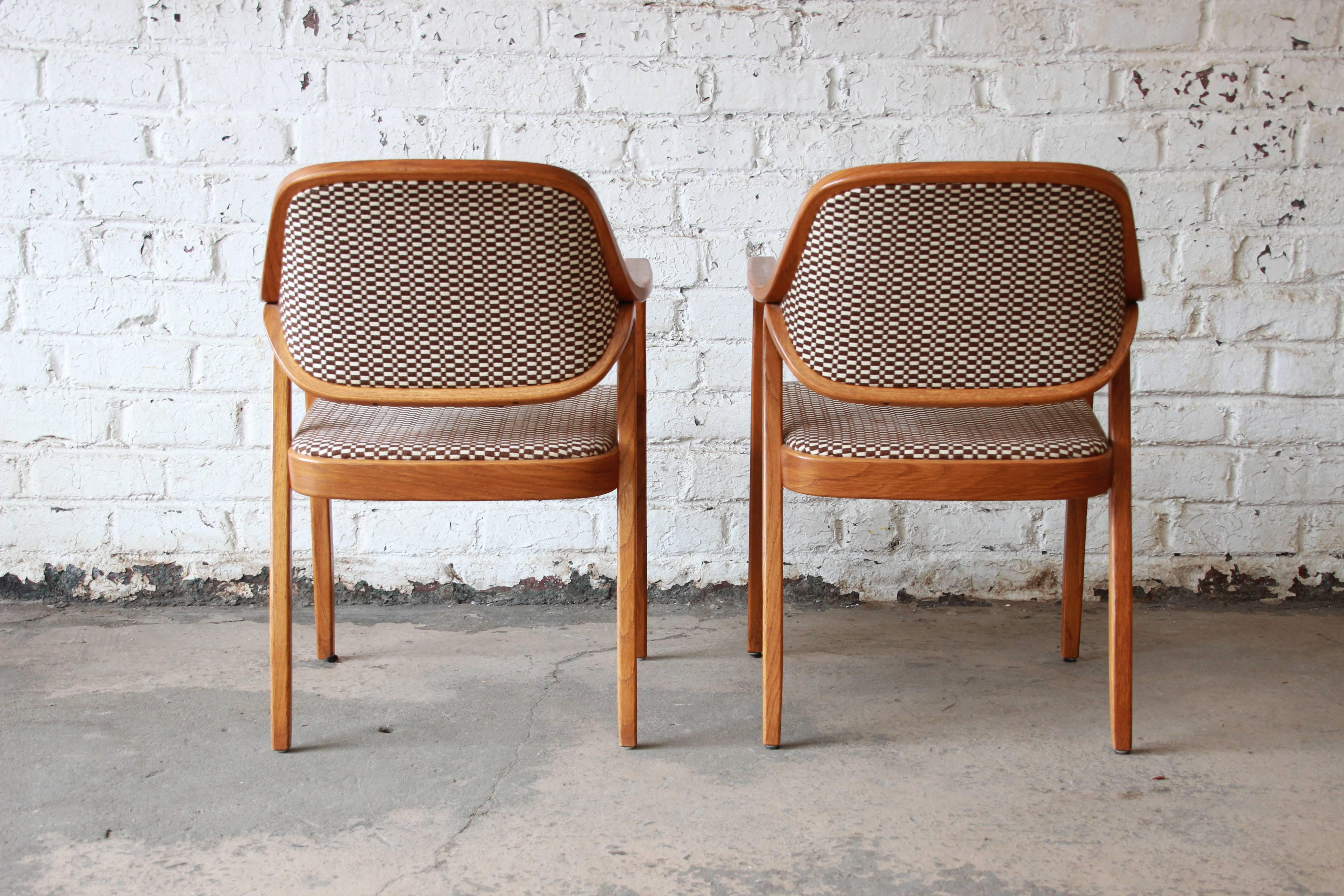 Late 20th Century Don Pettit for Knoll International Mid-Century Bentwood Armchairs in Oak, 1979