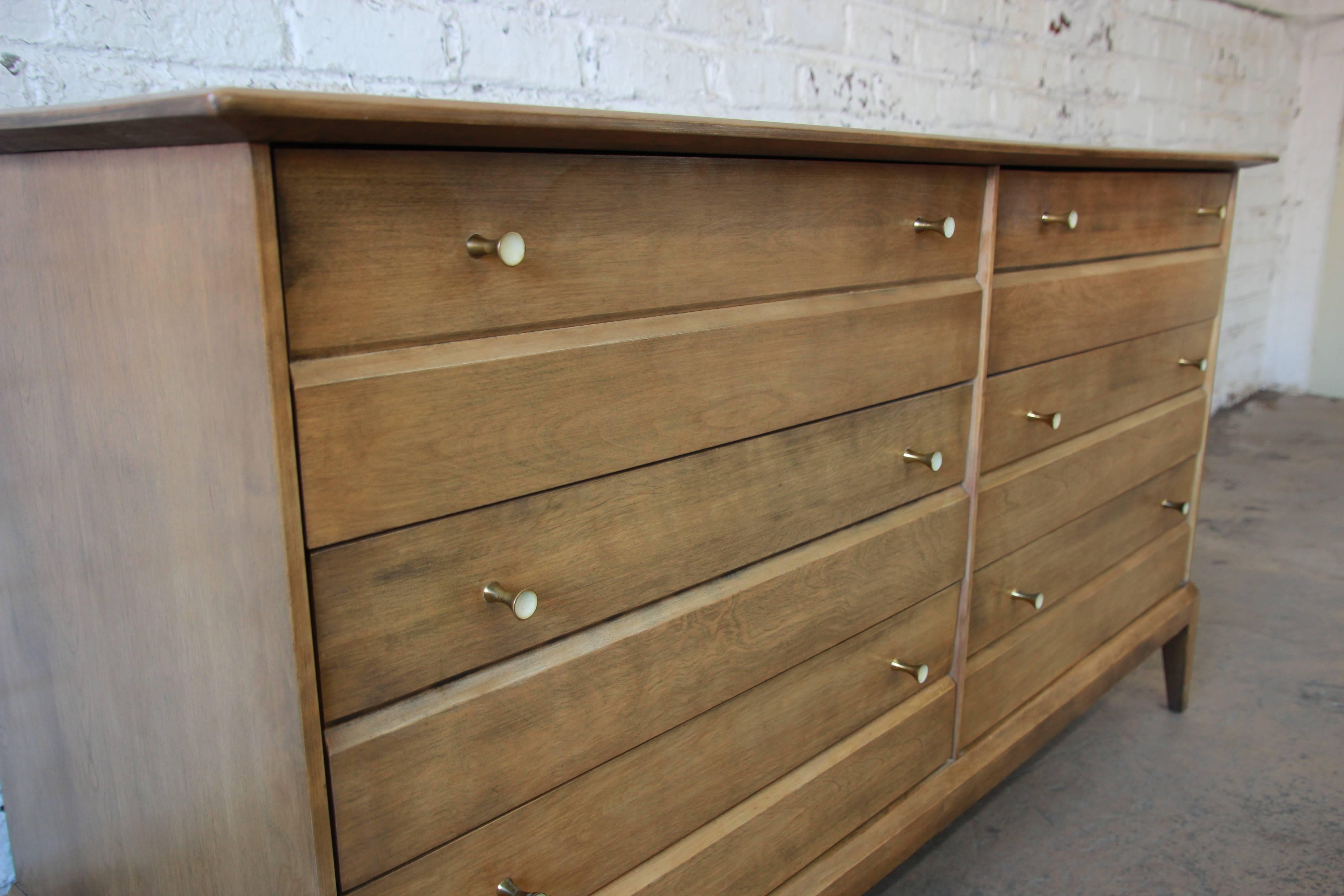 Stained Heywood Wakefield Mid-Century Cadence Six-Drawer Dresser with Mirror, 1957