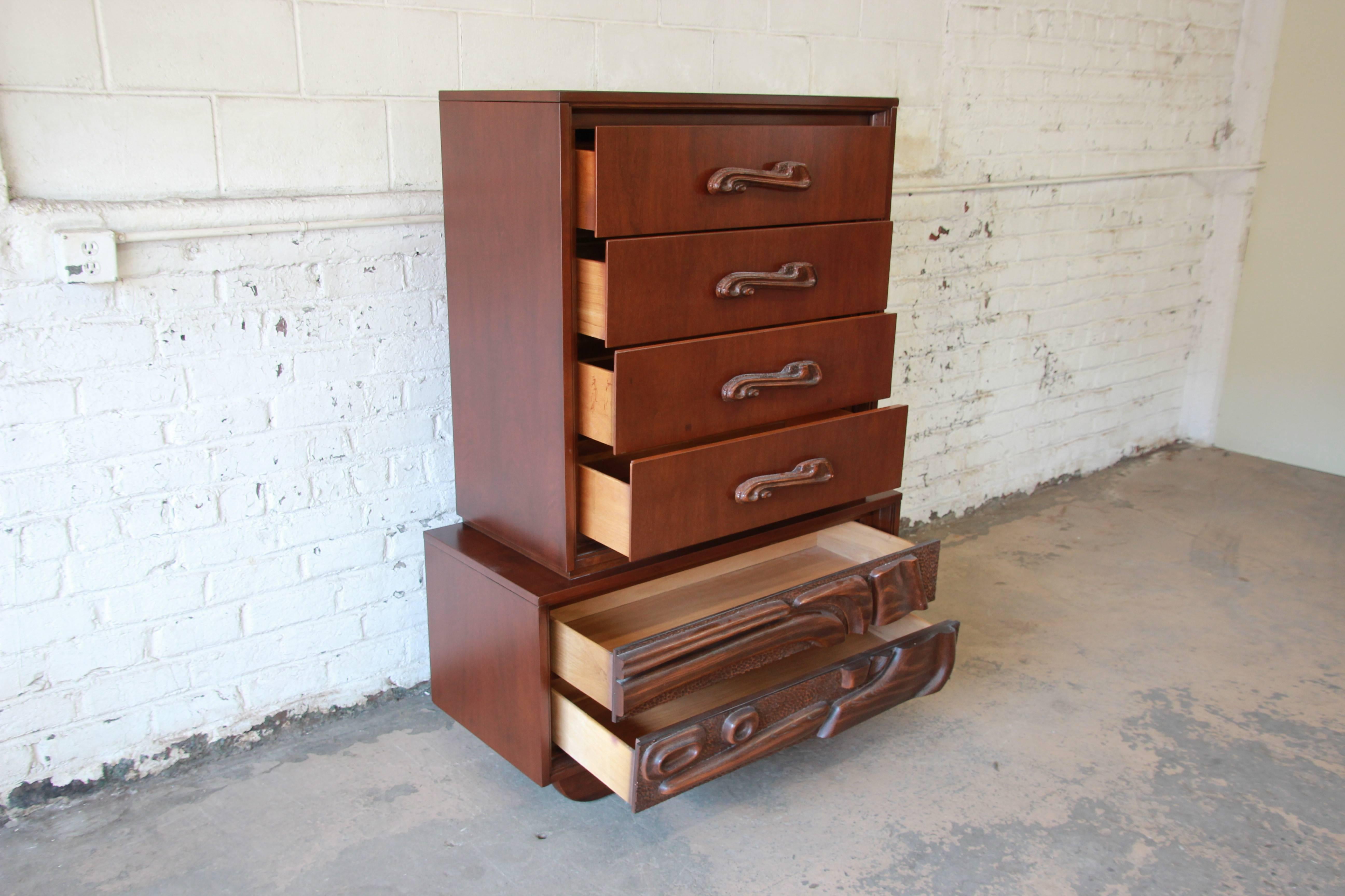 Mid-Century Sculptural Tiki Highboy Dresser by Pulaski In Good Condition In South Bend, IN