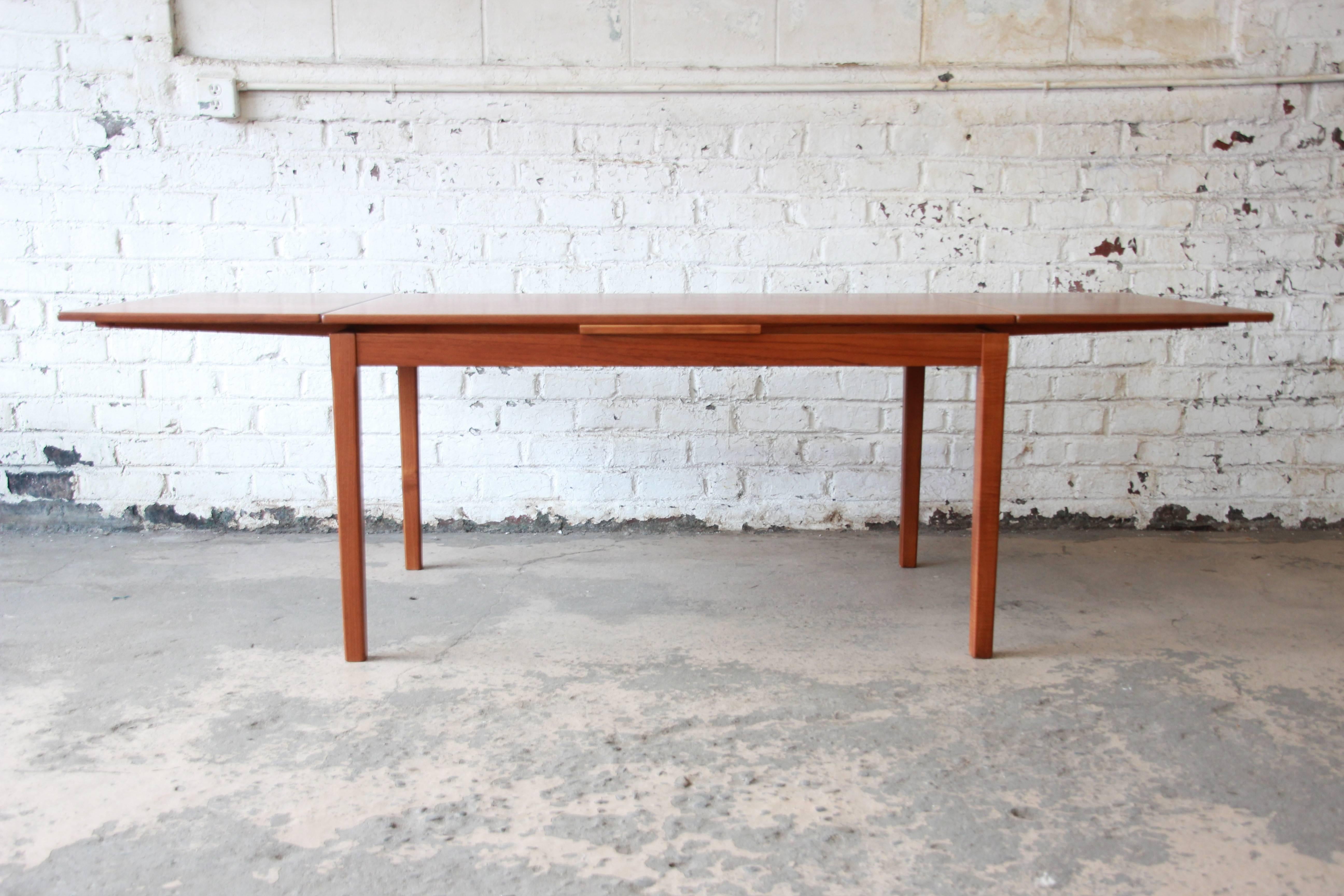 Johannes Andersen Style Danish Modern Teak Extension Dining Table, 1960s 2