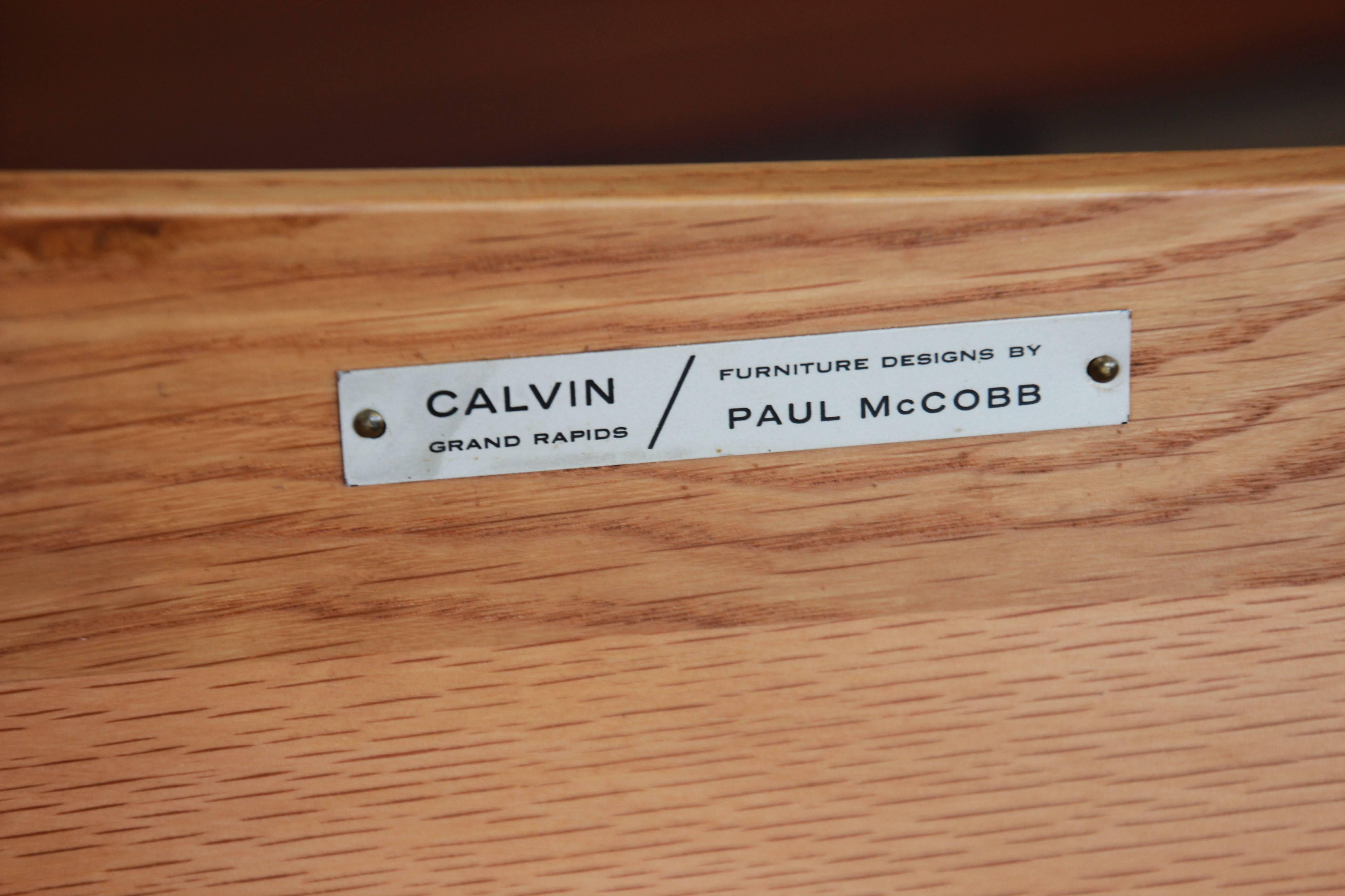Paul McCobb for Calvin Four-Drawer Chest of Drawers with Glass Front Hutch 1
