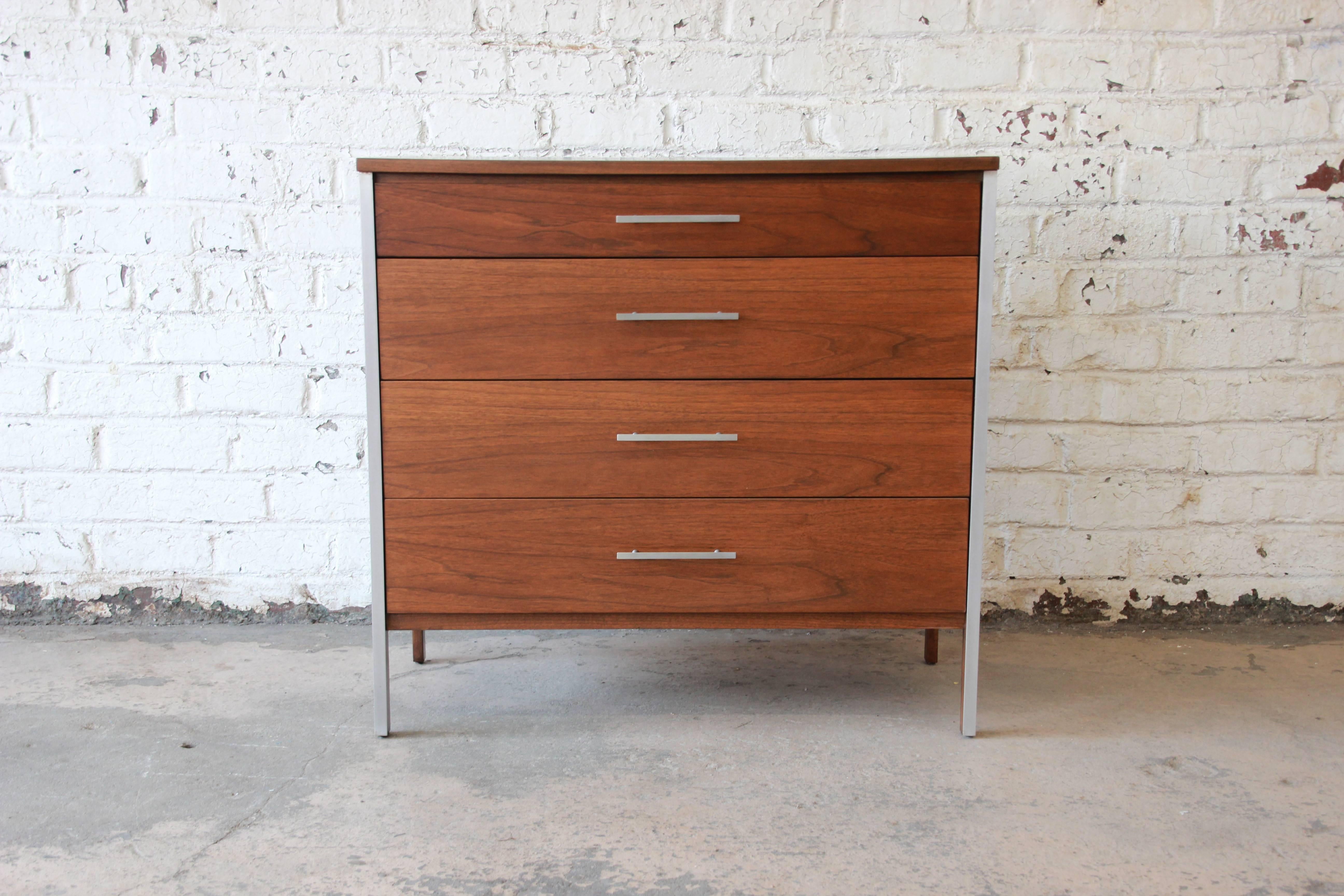 20th Century Paul McCobb for Calvin Four-Drawer Chest of Drawers with Glass Front Hutch