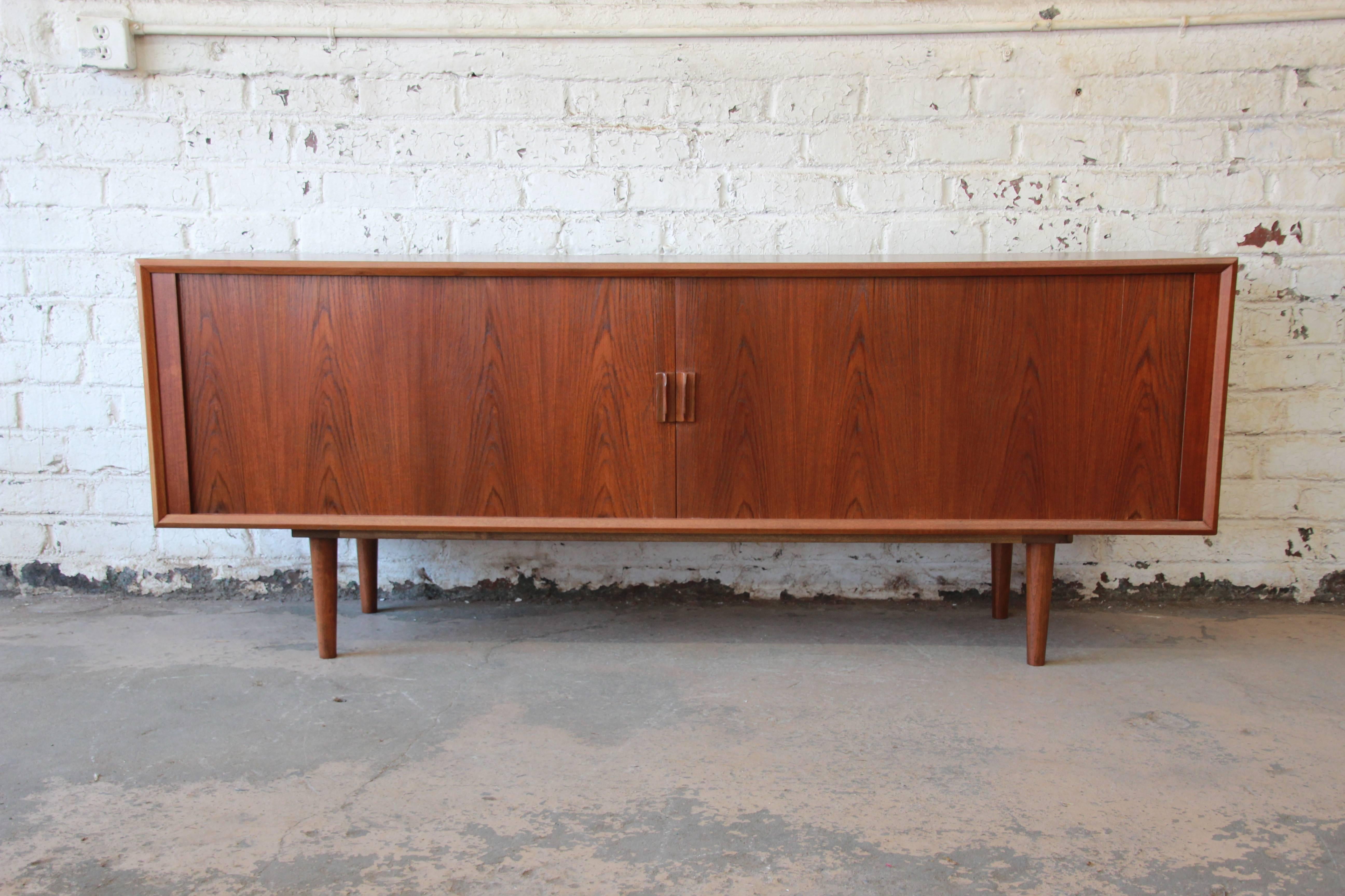Ib Kofod-Larsen for Faarup Møbelfabrik Danish Modern Teak Credenza with Hutch 1