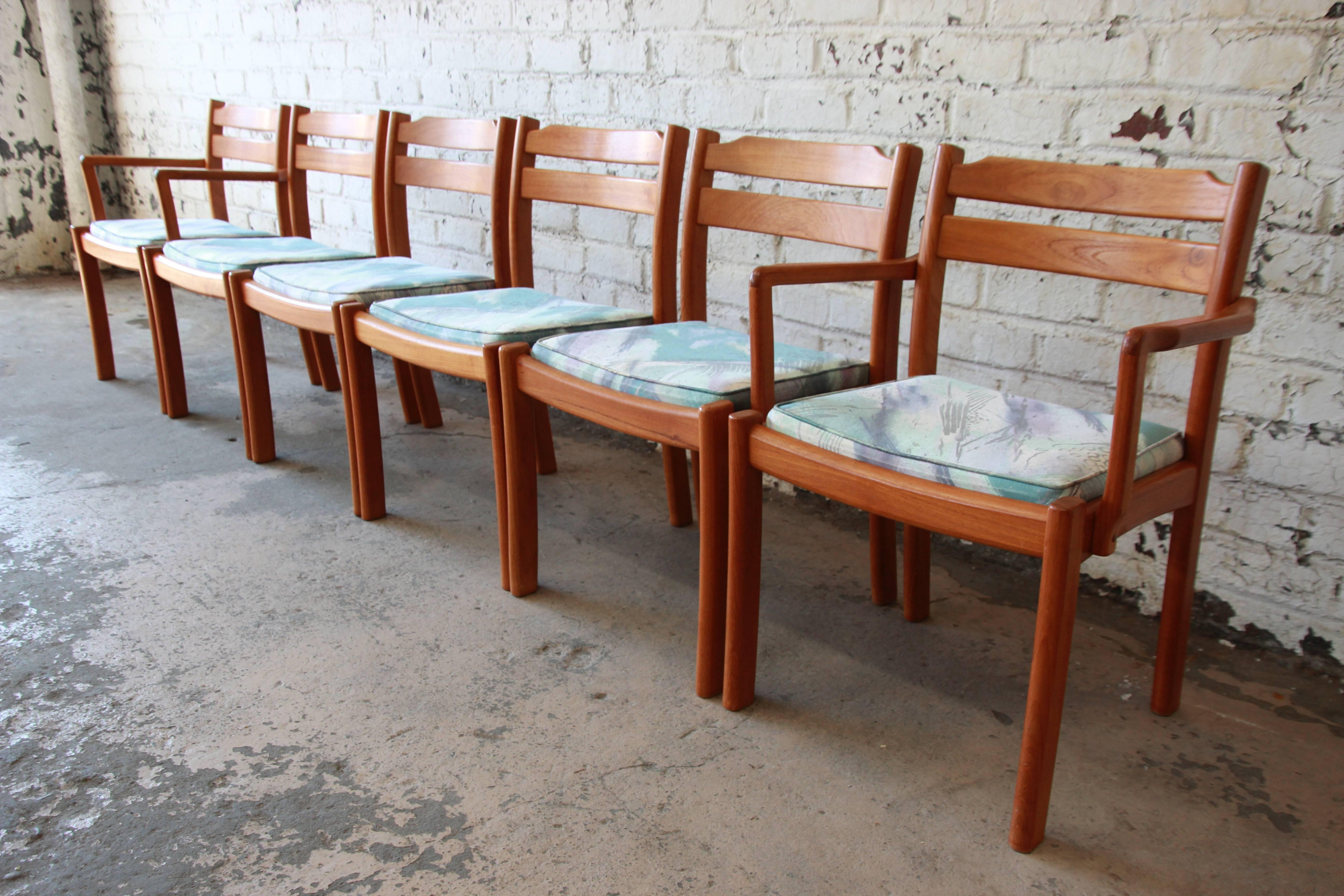 dyrlund dining chairs