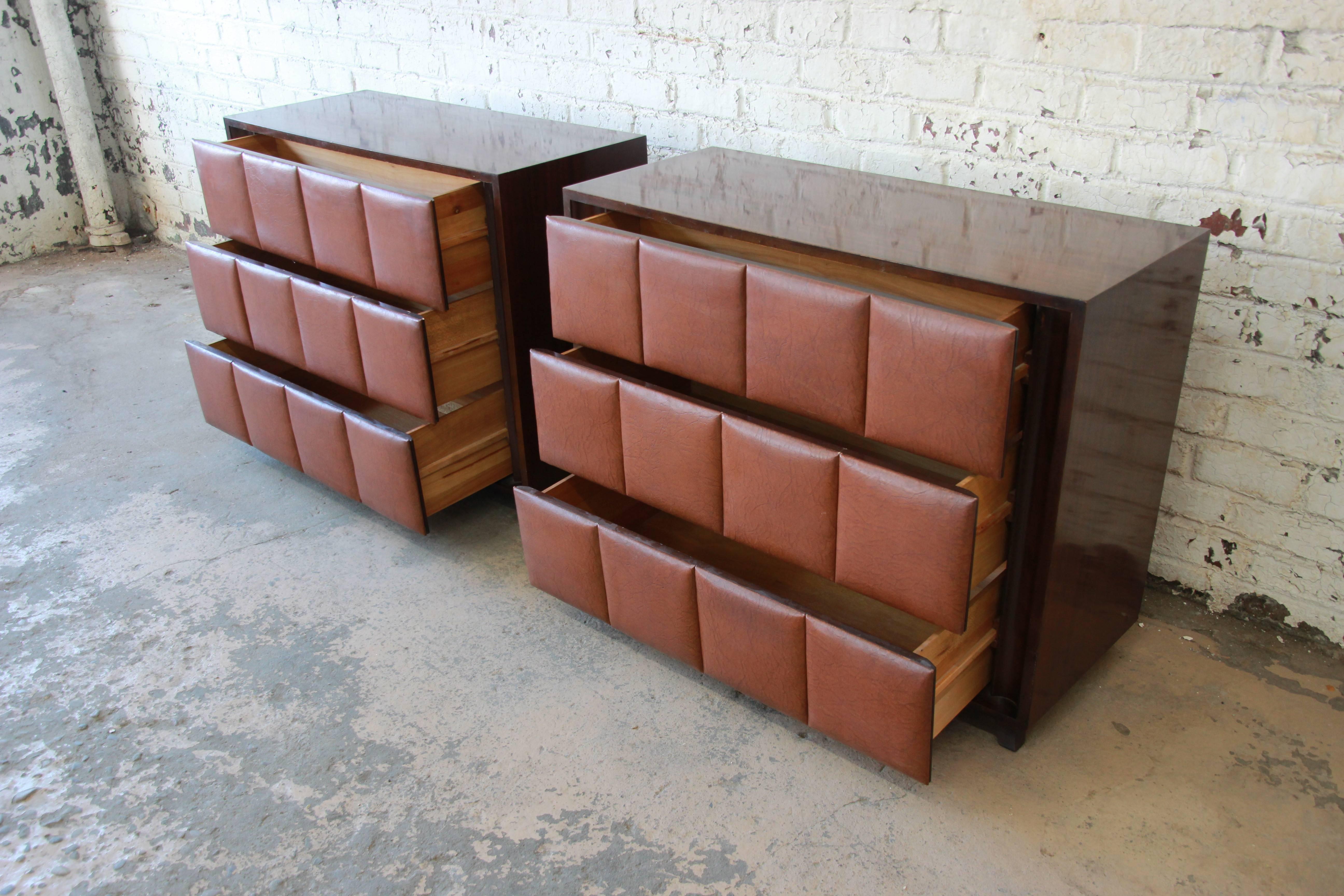 Pair of Gilbert Rohde for Herman Miller Three-Drawer Chests, 1930s In Good Condition In South Bend, IN