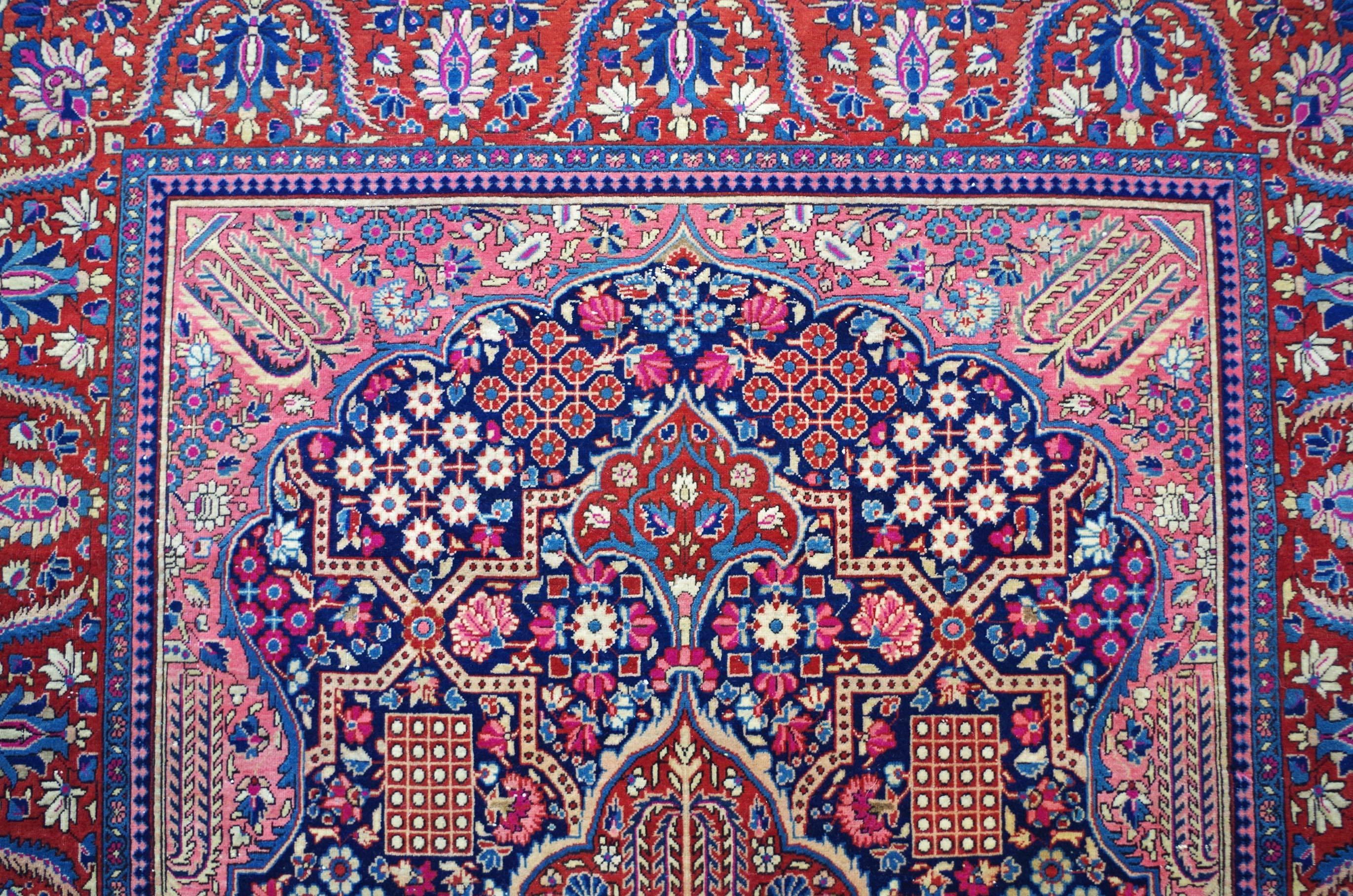 Persian Early 20th Century Kirk Kashan For Sale