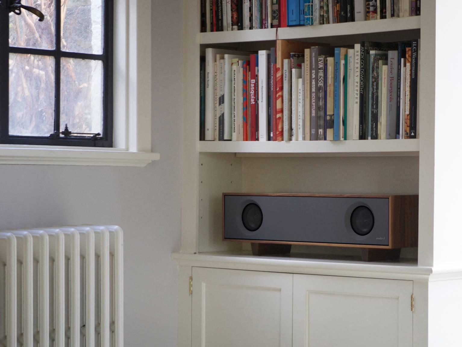 Tabletop Hifi Speaker Glacier White Cabinet with Natural Oak Speaker Front 2