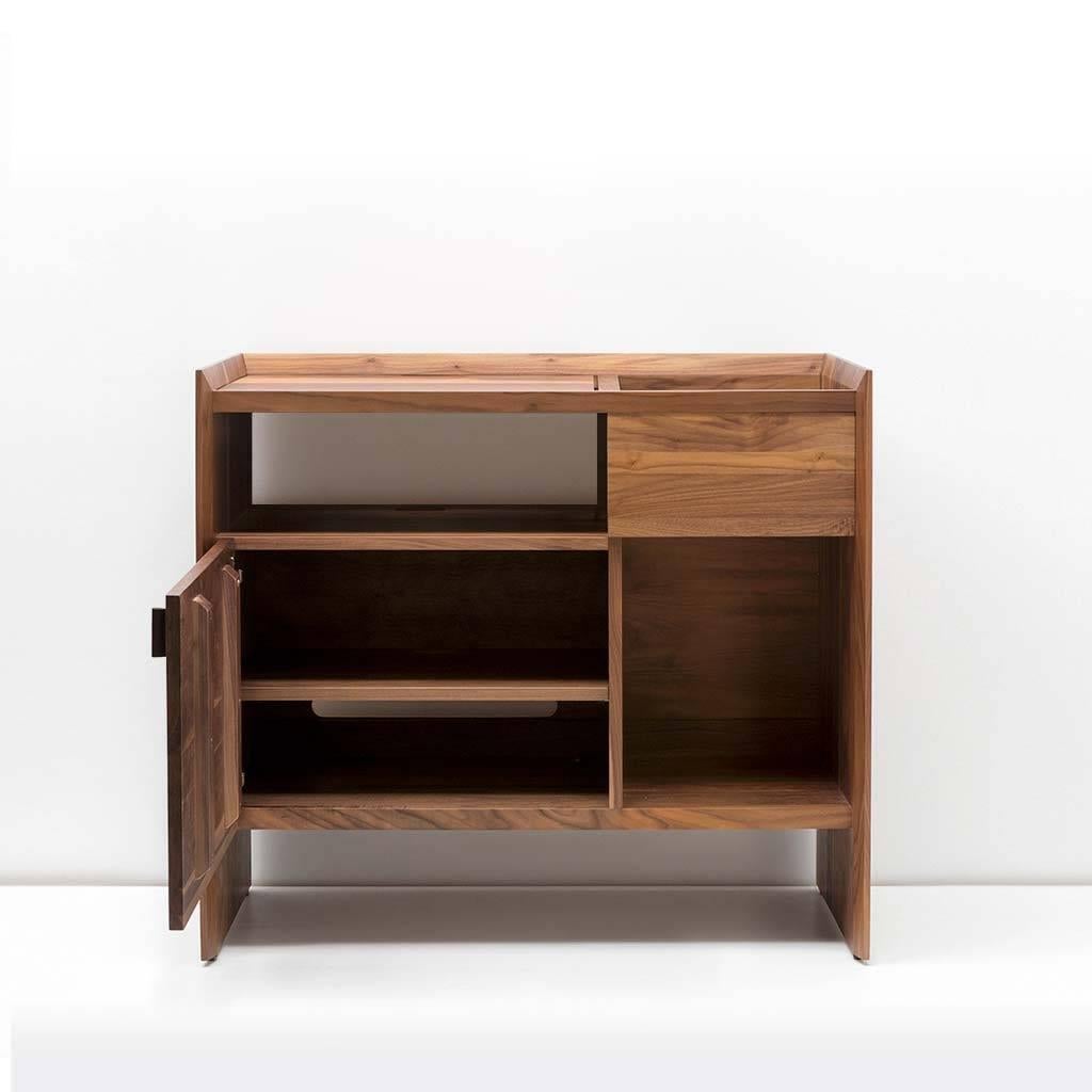 Unison Vinyl Record Storage Stand Natural Ash + Glacier White - IN STOCK im Zustand „Hervorragend“ in Nyack, NY