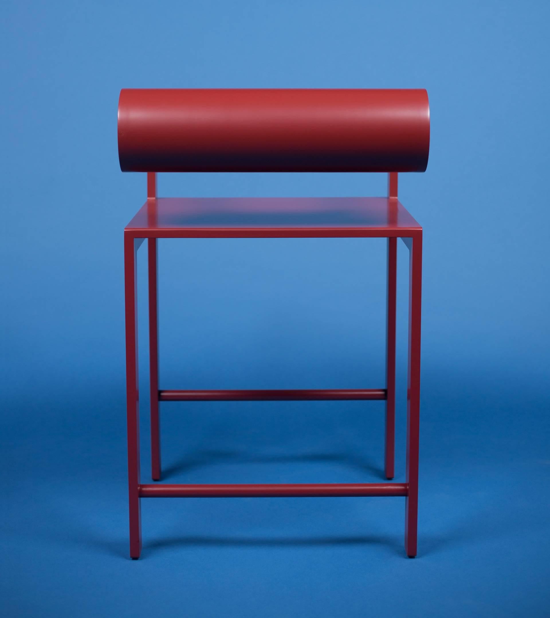 Waka Waka Contemporary Indigo Blue Lacquer Cylinder Back Accent High Armchair (Sperrholz) im Angebot