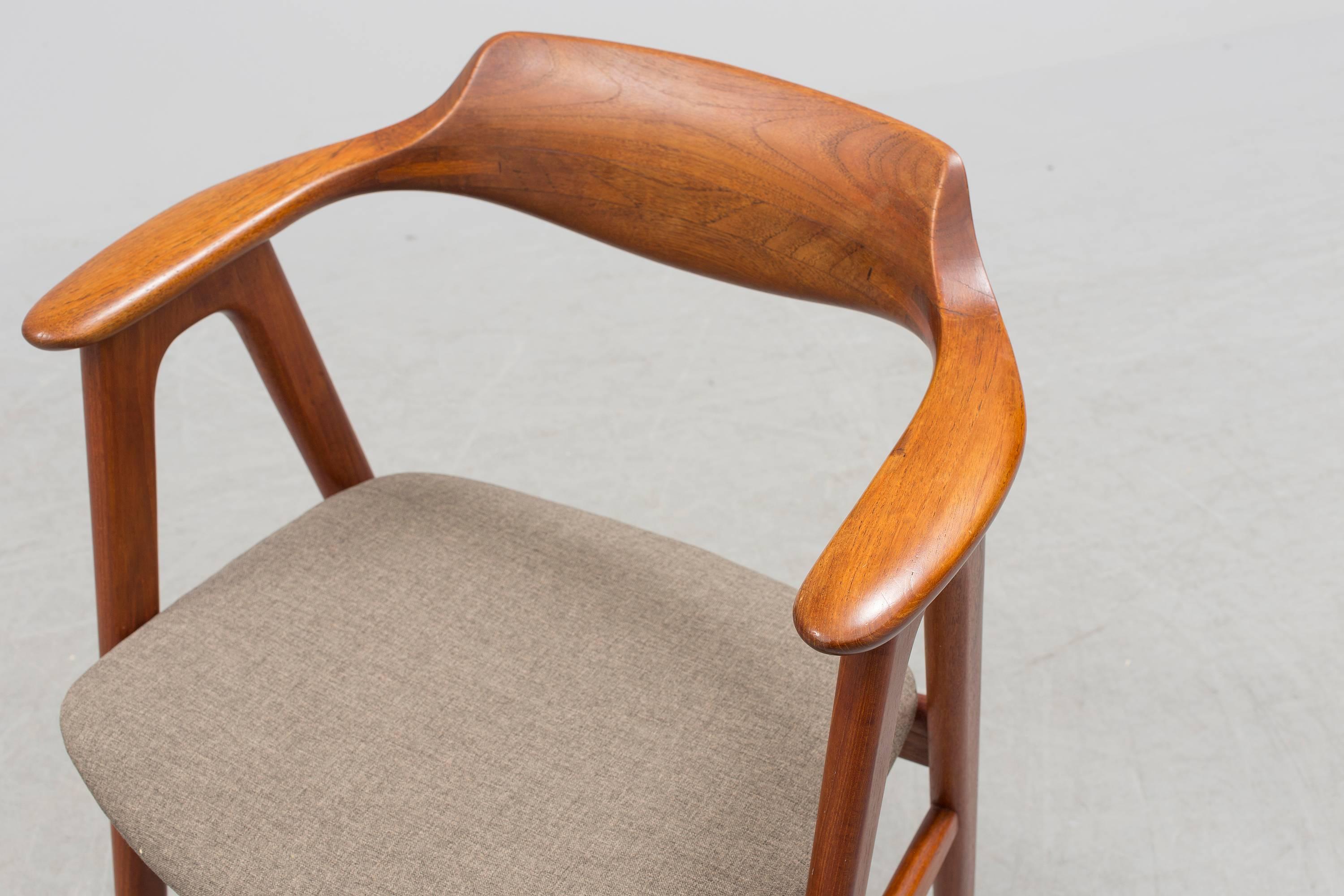 Danish Modern Desk Armchair by Erik Kirkegaard In Excellent Condition In Madrid, ES