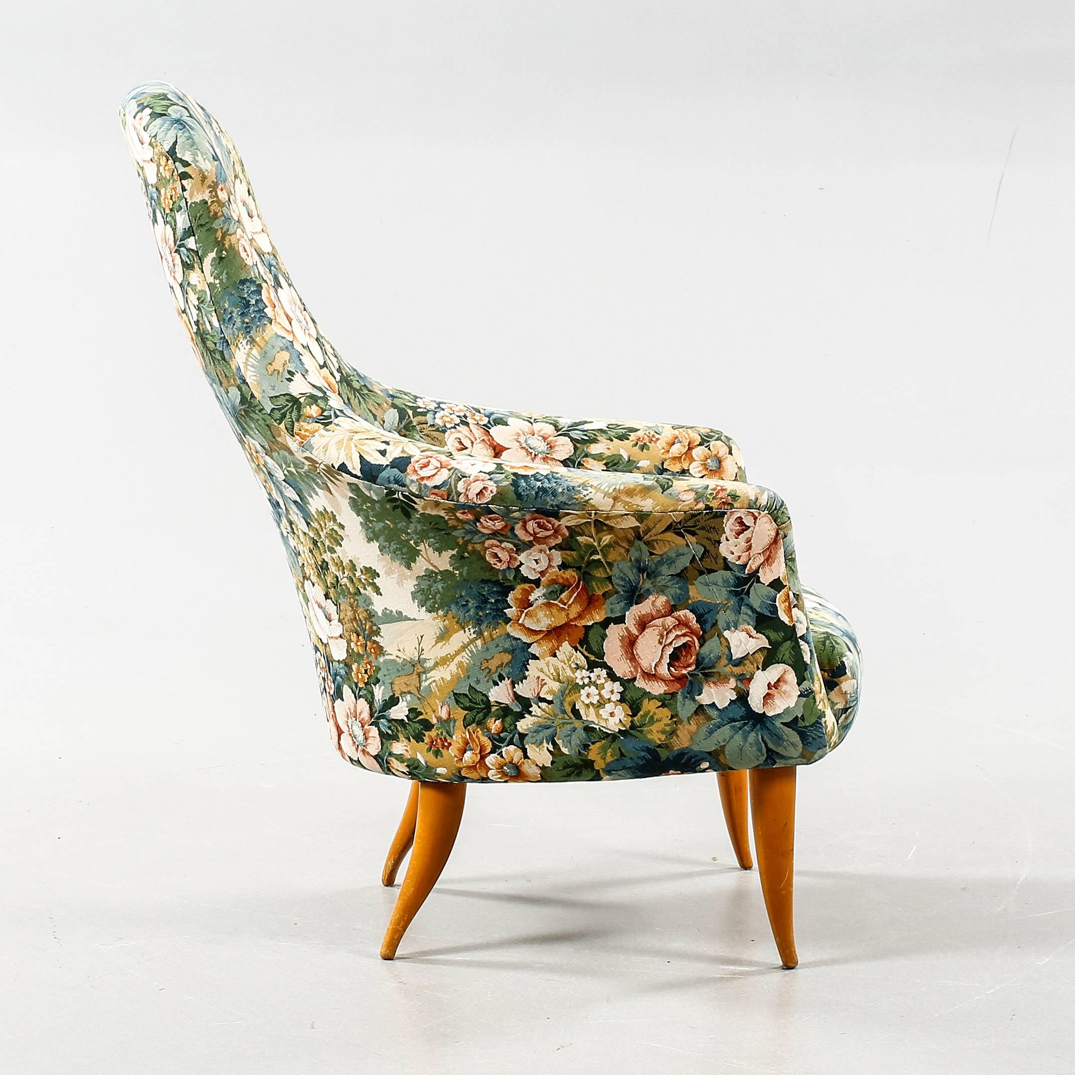 Armchair 'Large Adam' designed by Kerstin Horlin-Holmquist for Nordiska Kompaniet, in Sweden, 1958.

Vintage wool floral pattern upholstery.

Note: We have also available a 'Little Adam' armchair with the same vintage upholstery.
 