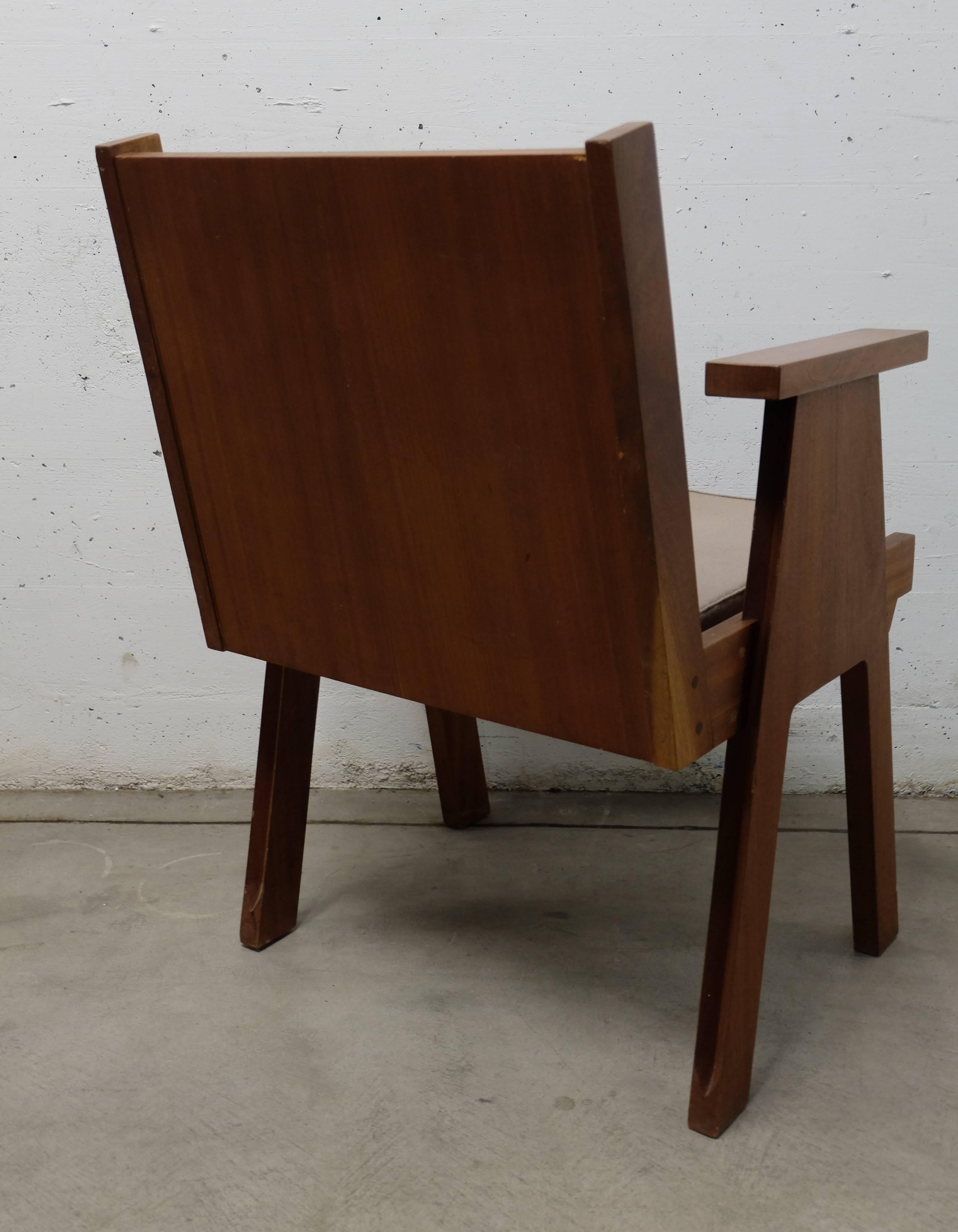 20th Century Chair by Angelo Mangiarotti for Club 44 in La-Chaux-de-Fonds, Switzerland For Sale