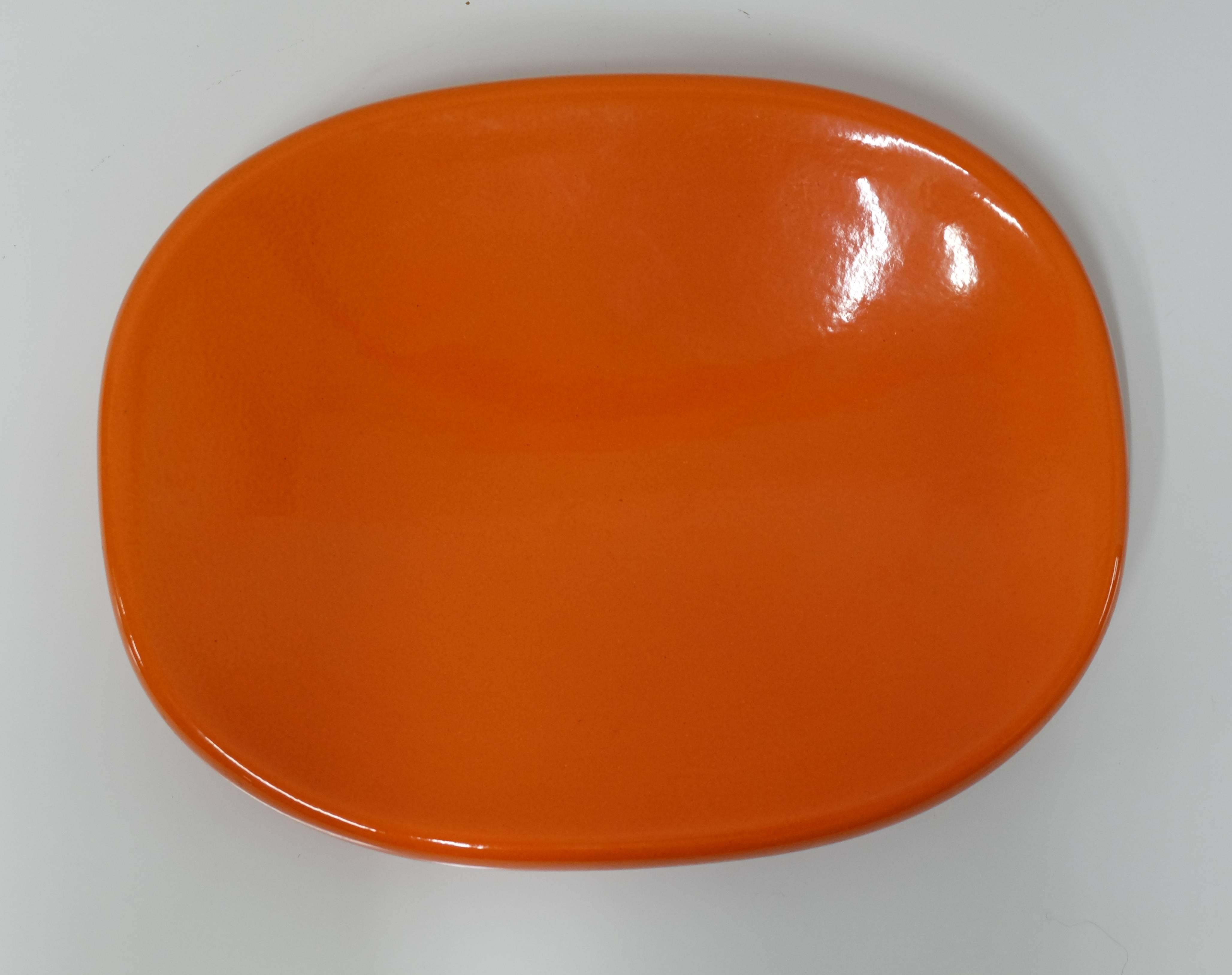 Rare oval orange dish designed by Arch. Angelo Mangiarotti for Danese Milano Italy.
Manufacturer mark underneath.
Perfect condition.